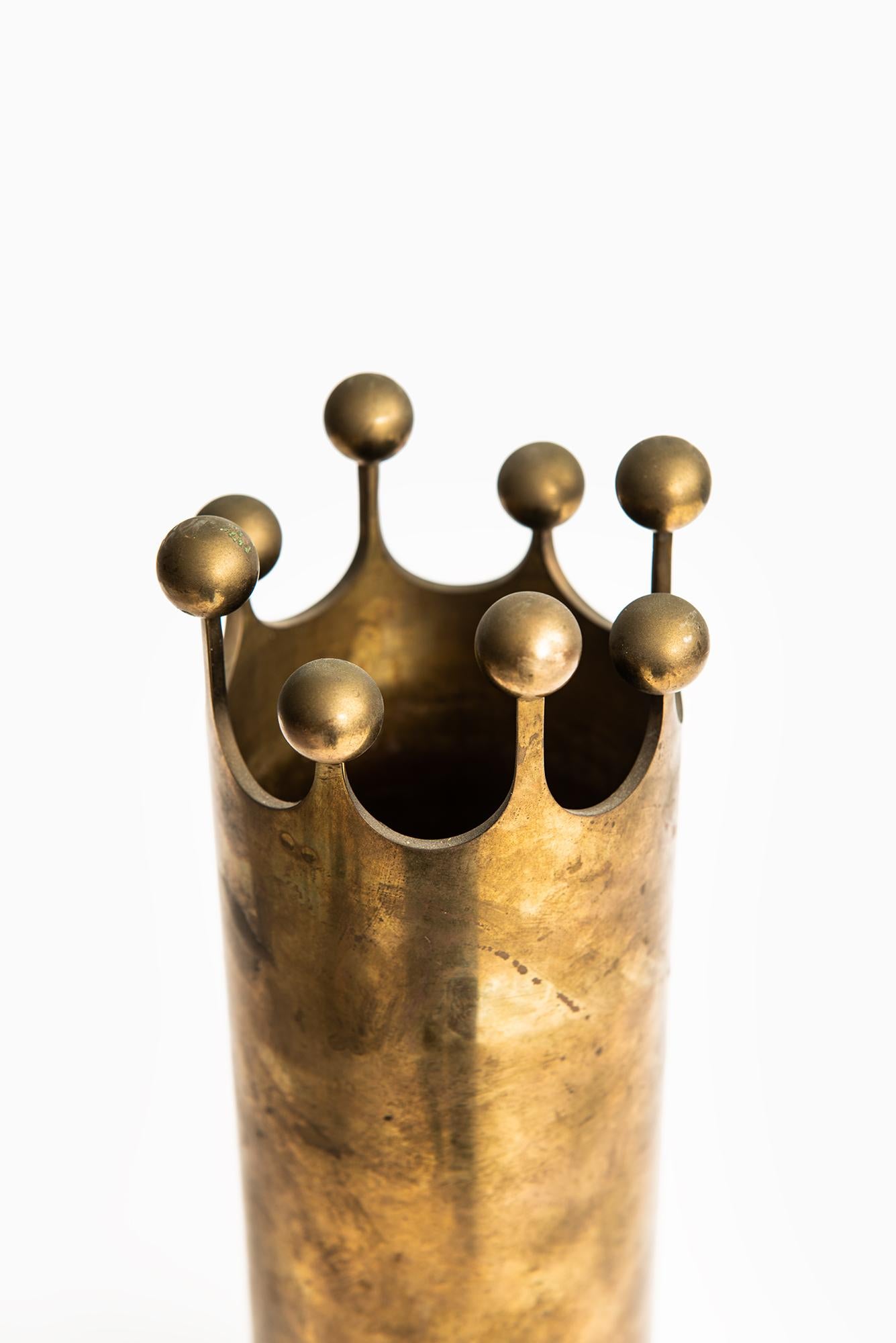 Scandinavian Modern Pierre Forsell vase in brass by Skultuna in Sweden