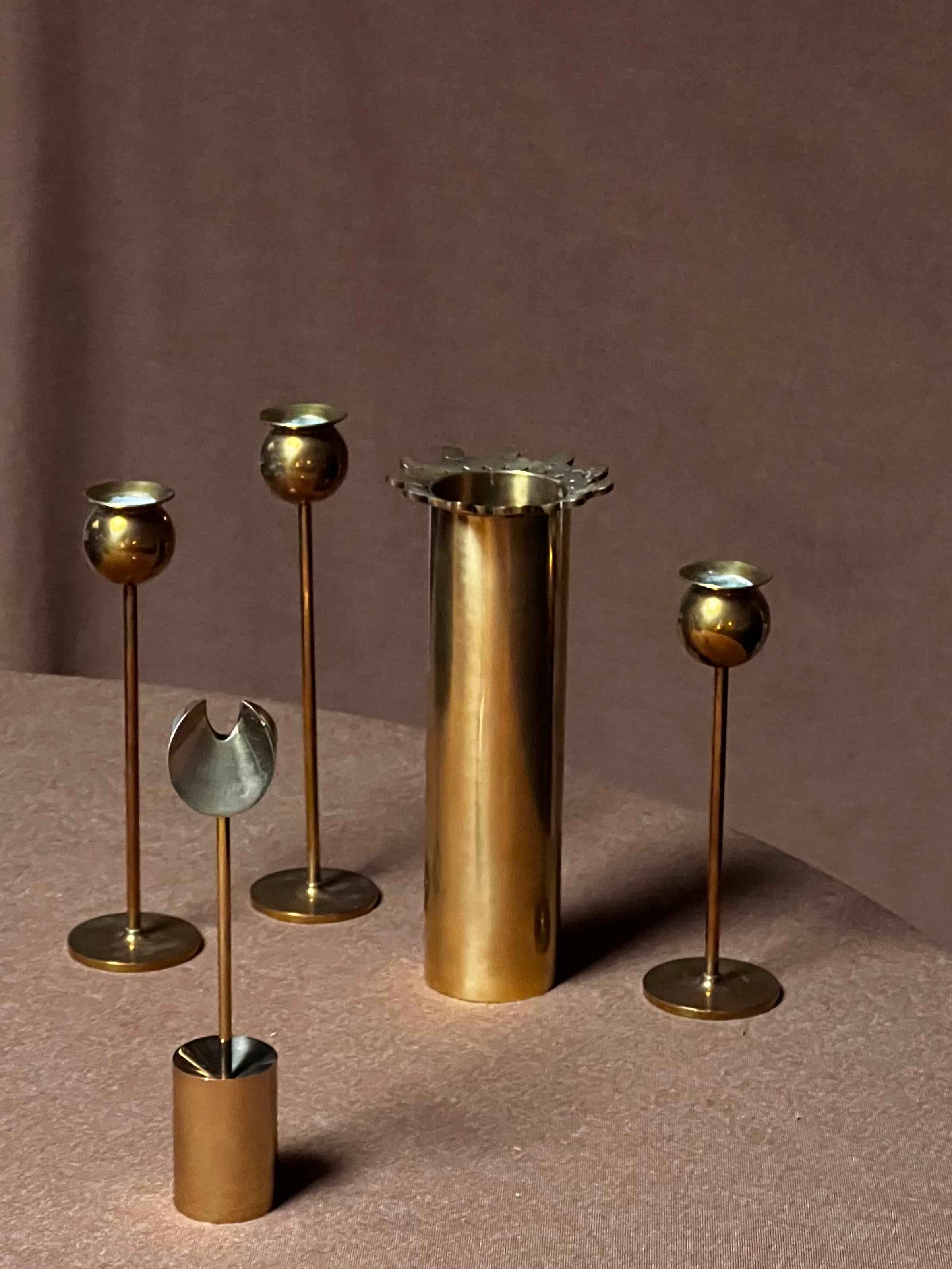 Portacandele in ottone Pierre Forssell Realizzati a mano a Skultuna in Svezia. Brancusi in vendita 3