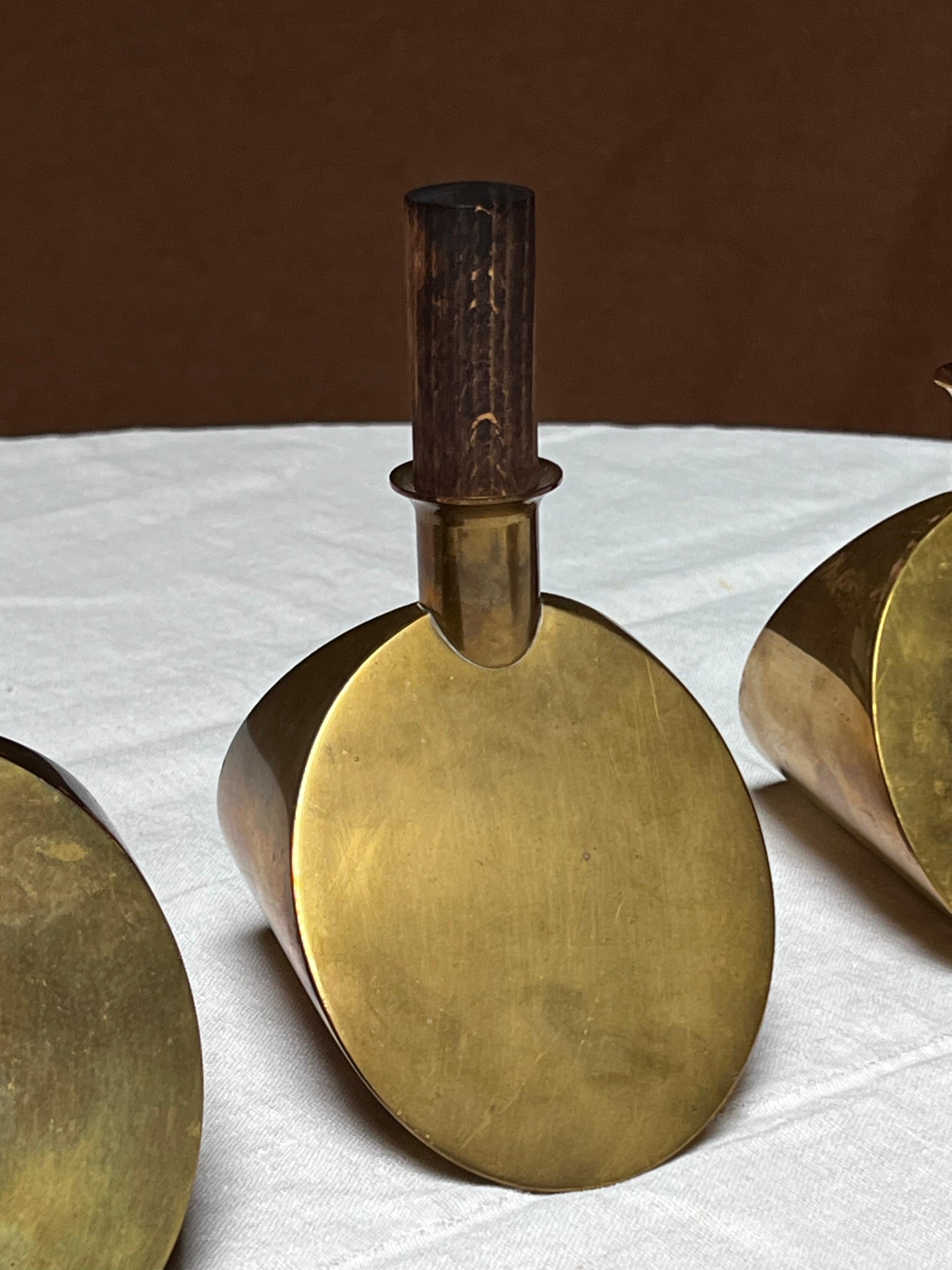 Svedese Pierre Forssell caraffa in ottone fatta a mano Skultuna Svezia Brancusi in vendita