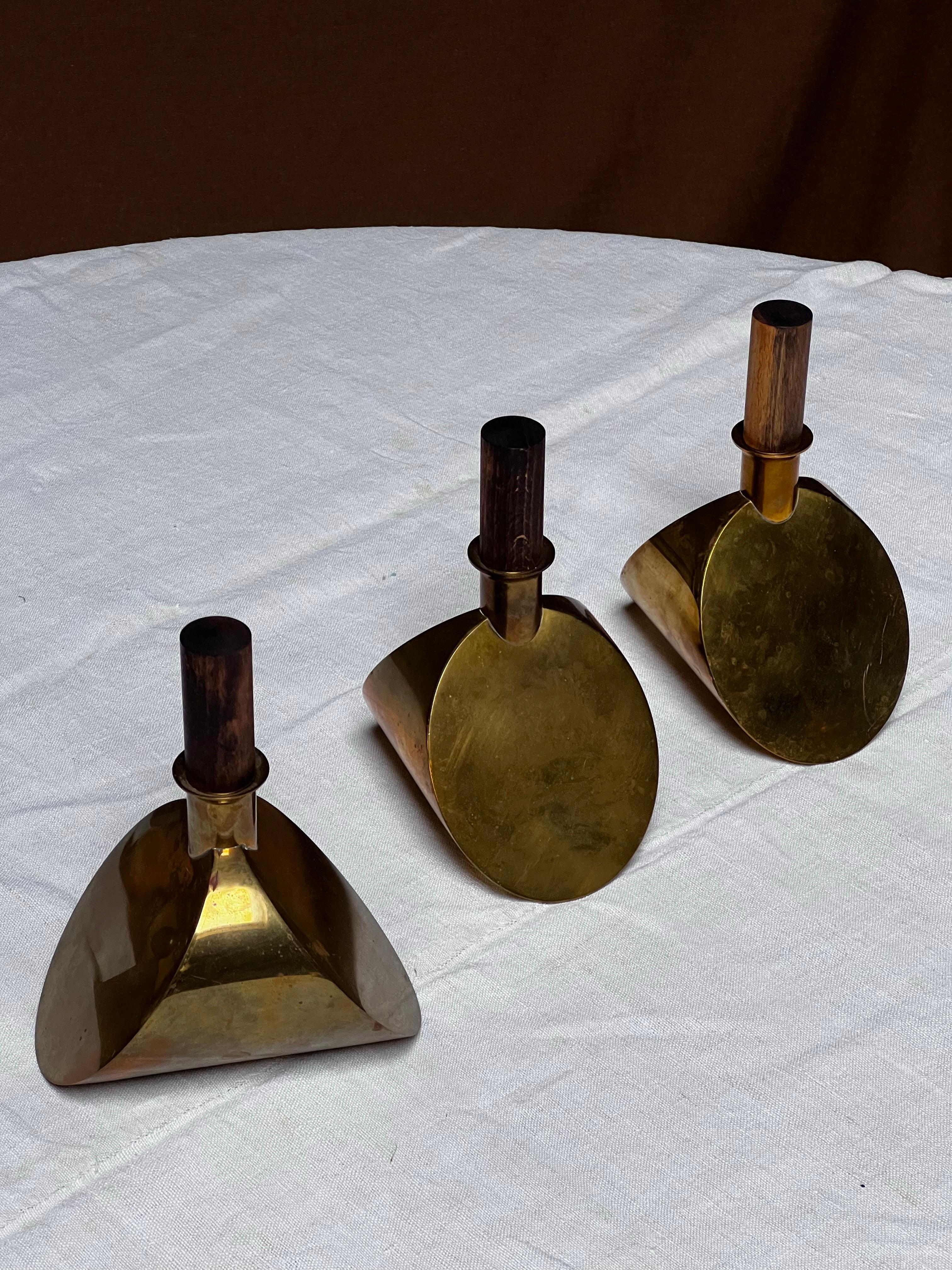 Pierre Forssell caraffa in ottone fatta a mano Skultuna Svezia Brancusi in vendita 1