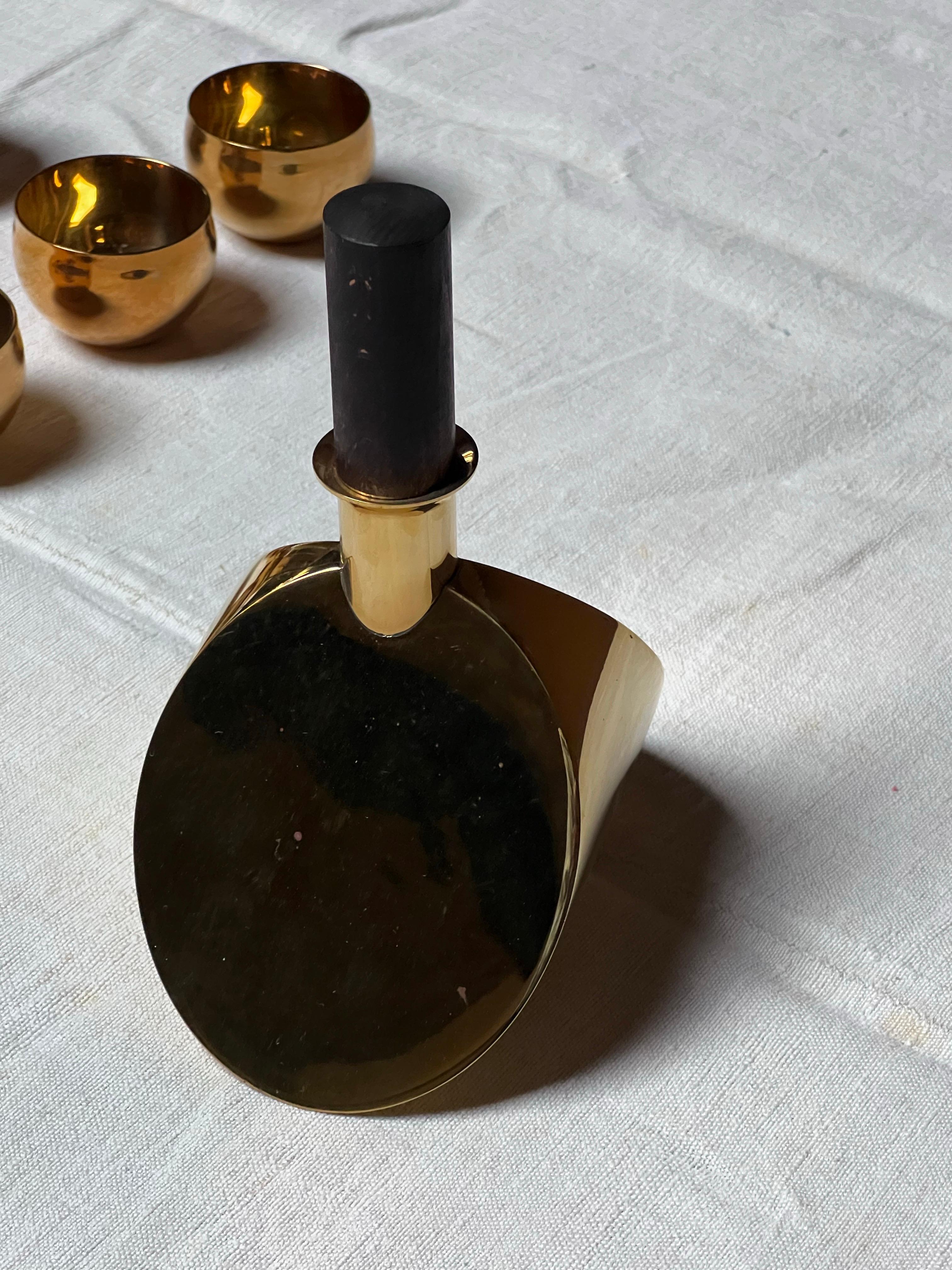 Plaqué or Pierre Forssell + carafe fabriqué à la main Skultuna Suède Brancusi en vente