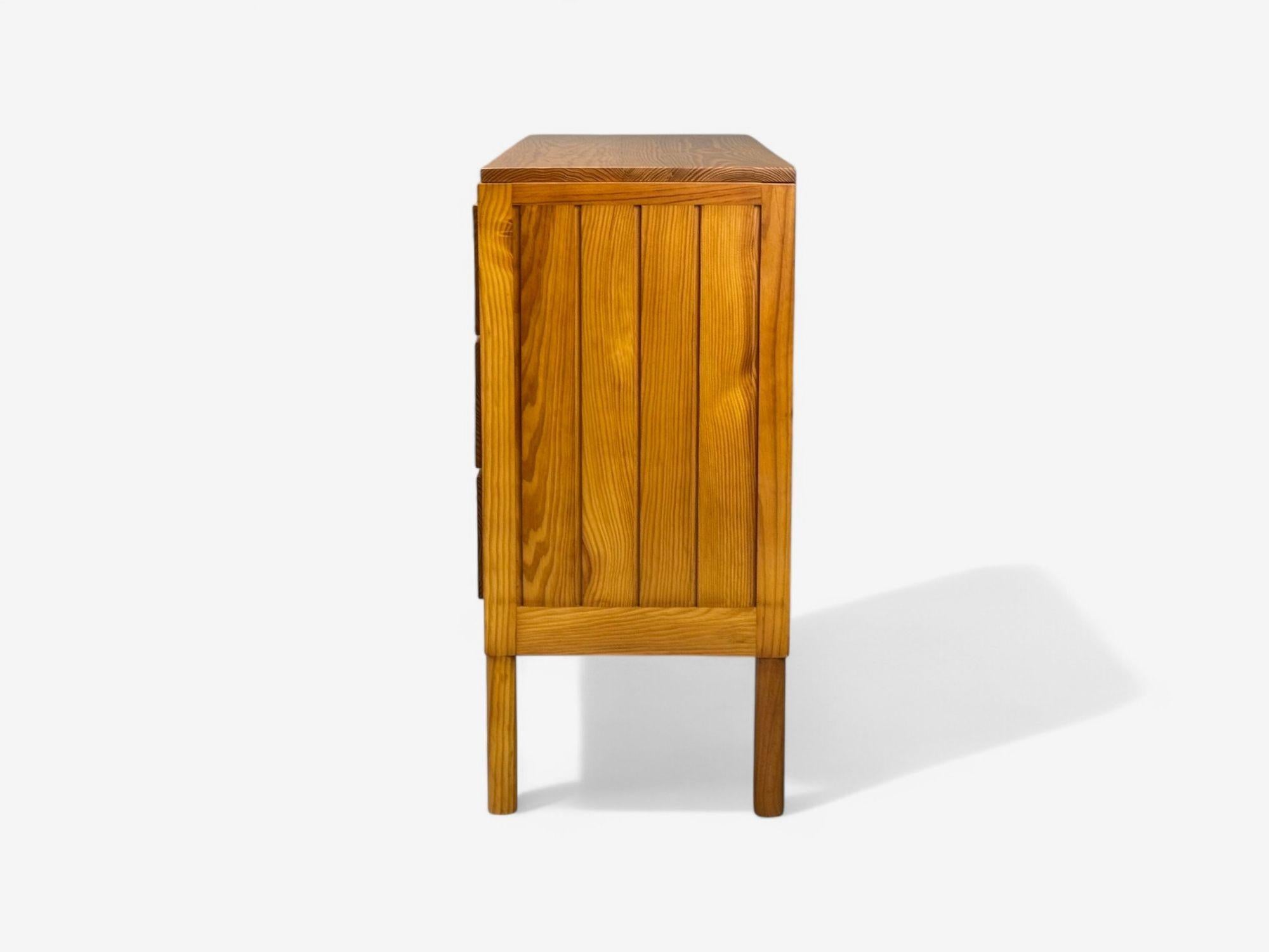 Pierre Gautier-Delaye, moderne français, pin, rares commodes, France, 1957 en vente 1