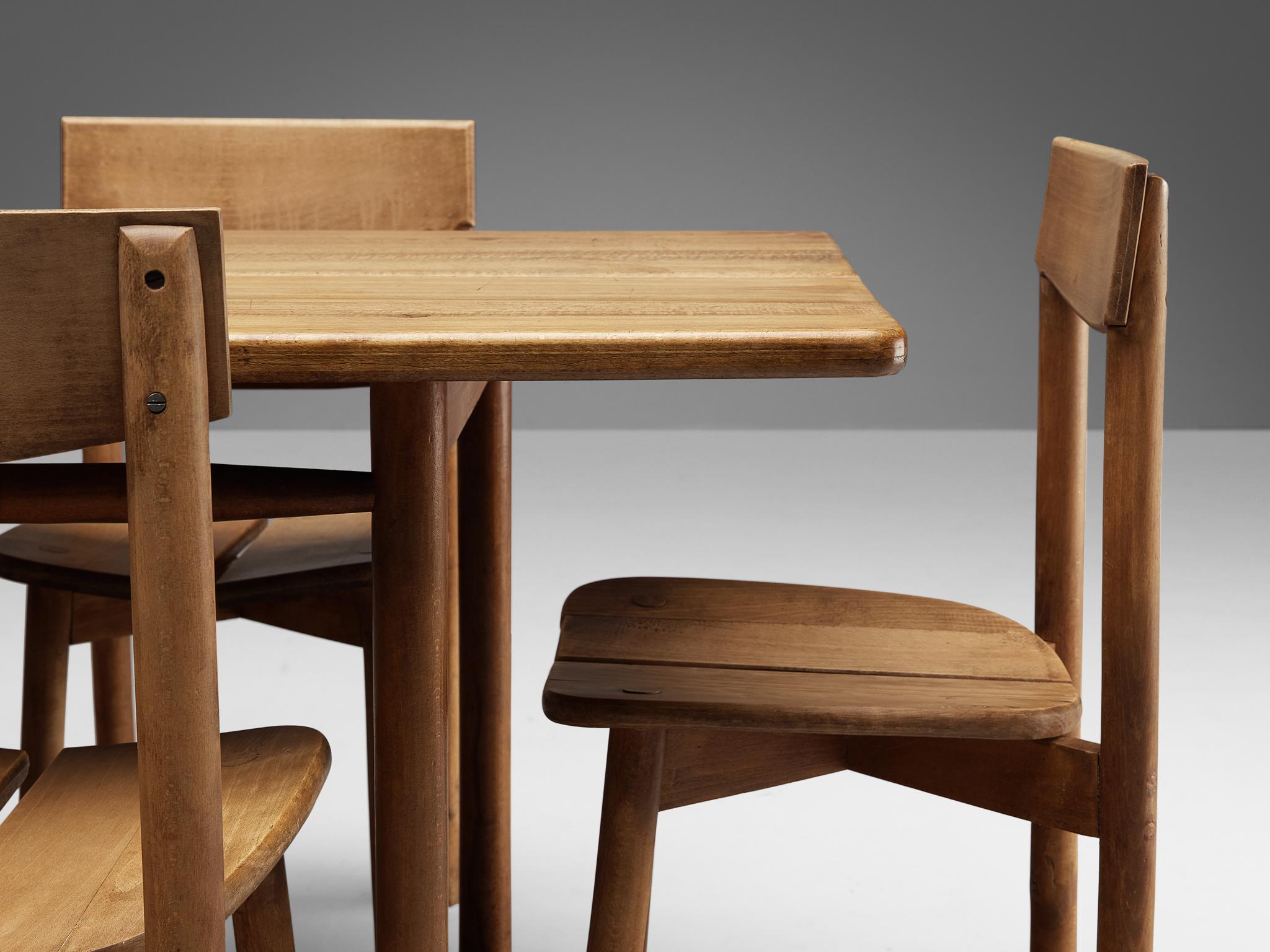 Pierre Gautier-Delaye - Ensemble de tables de salle à manger avec ensemble de six chaises  Bon état - En vente à Waalwijk, NL