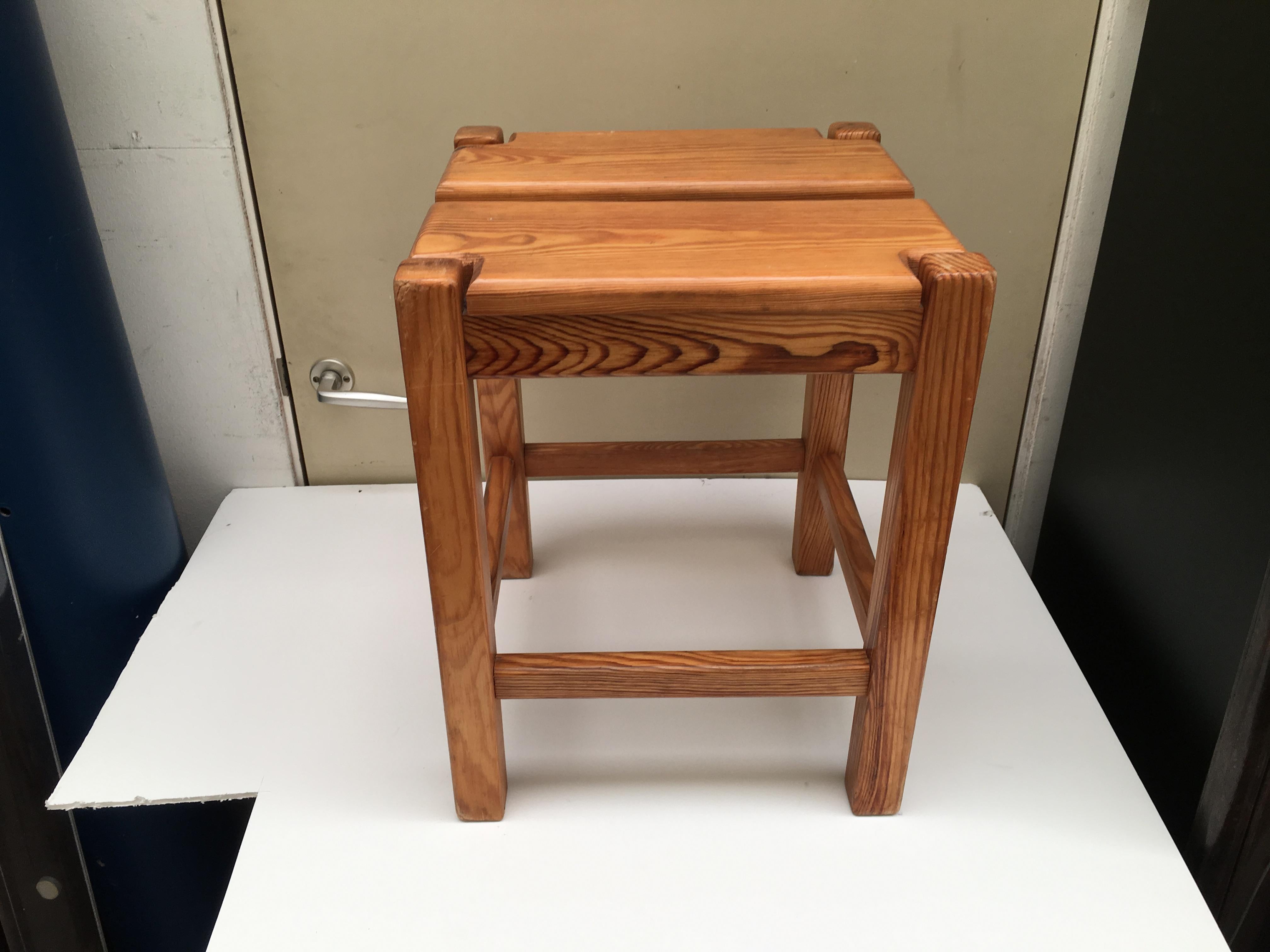 Pierre Gautier-Delaye, Six Stools in Pine, circa 1956 For Sale 4