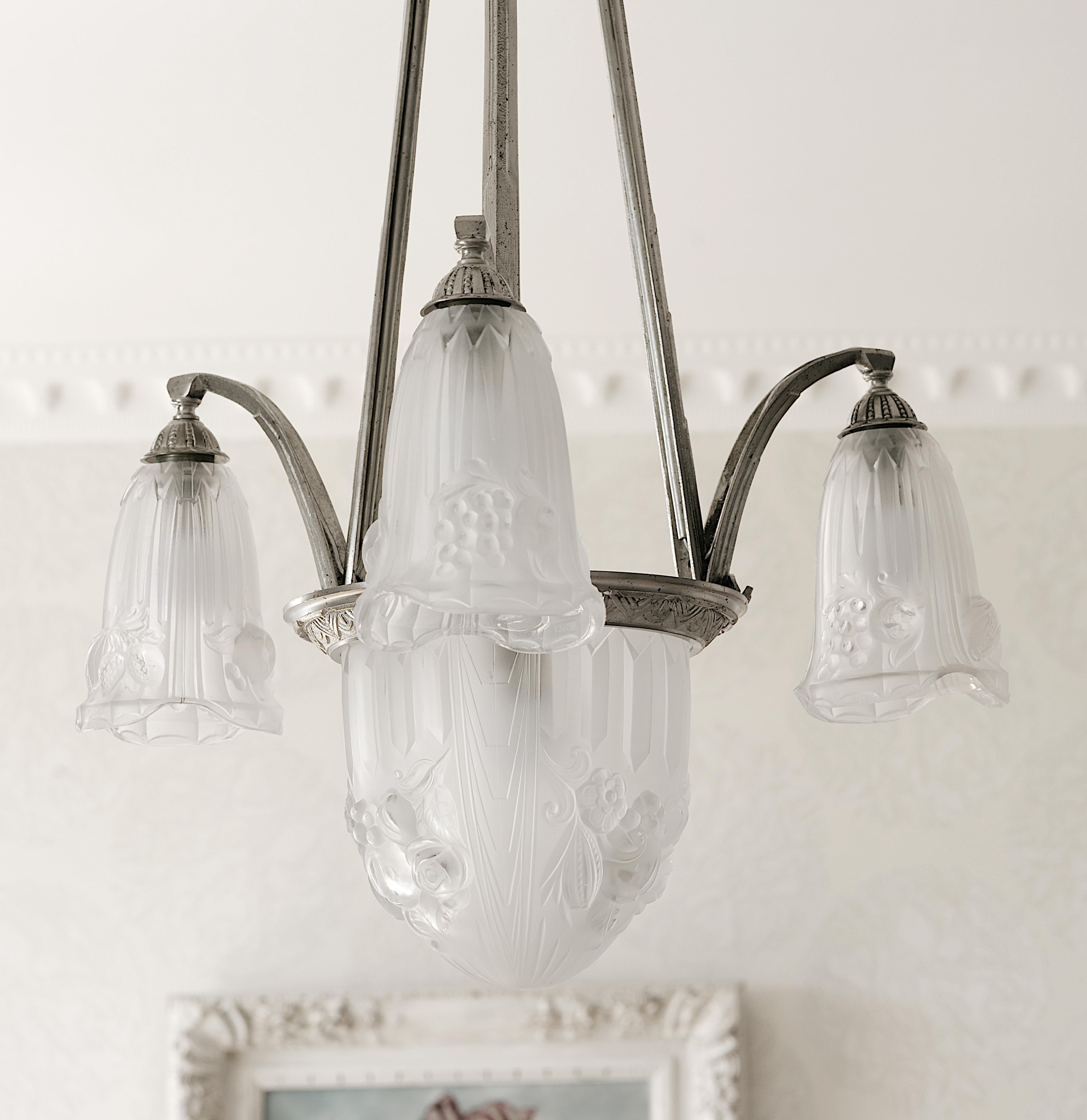 Pierre Gilles, lampadario in bronzo Art Deco francese, 1920 in vendita 2