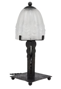 Pierre Gilles Lampada da tavolo in ferro battuto Art Deco francese 1920