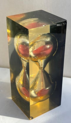 Pierre Giraudon attb paperweight/sculpture hourglass in Resin .