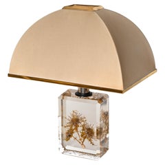 Lampe de bureau Pierre Giraudon en Lucite biseautée avec chardons avec abat-jour en soie, 1970