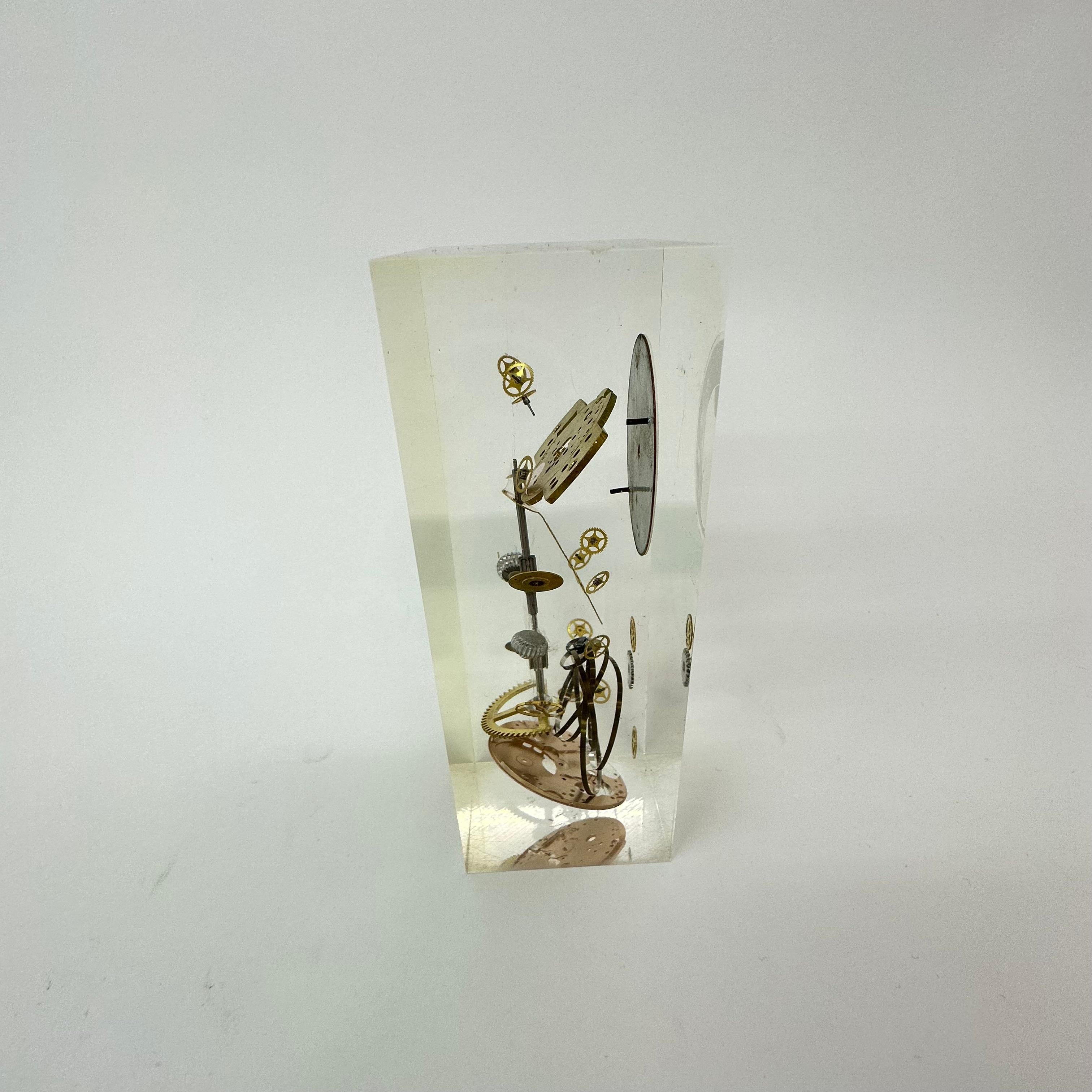 Pierre Giraudon clock parts in lucite , 1970’s France For Sale 7
