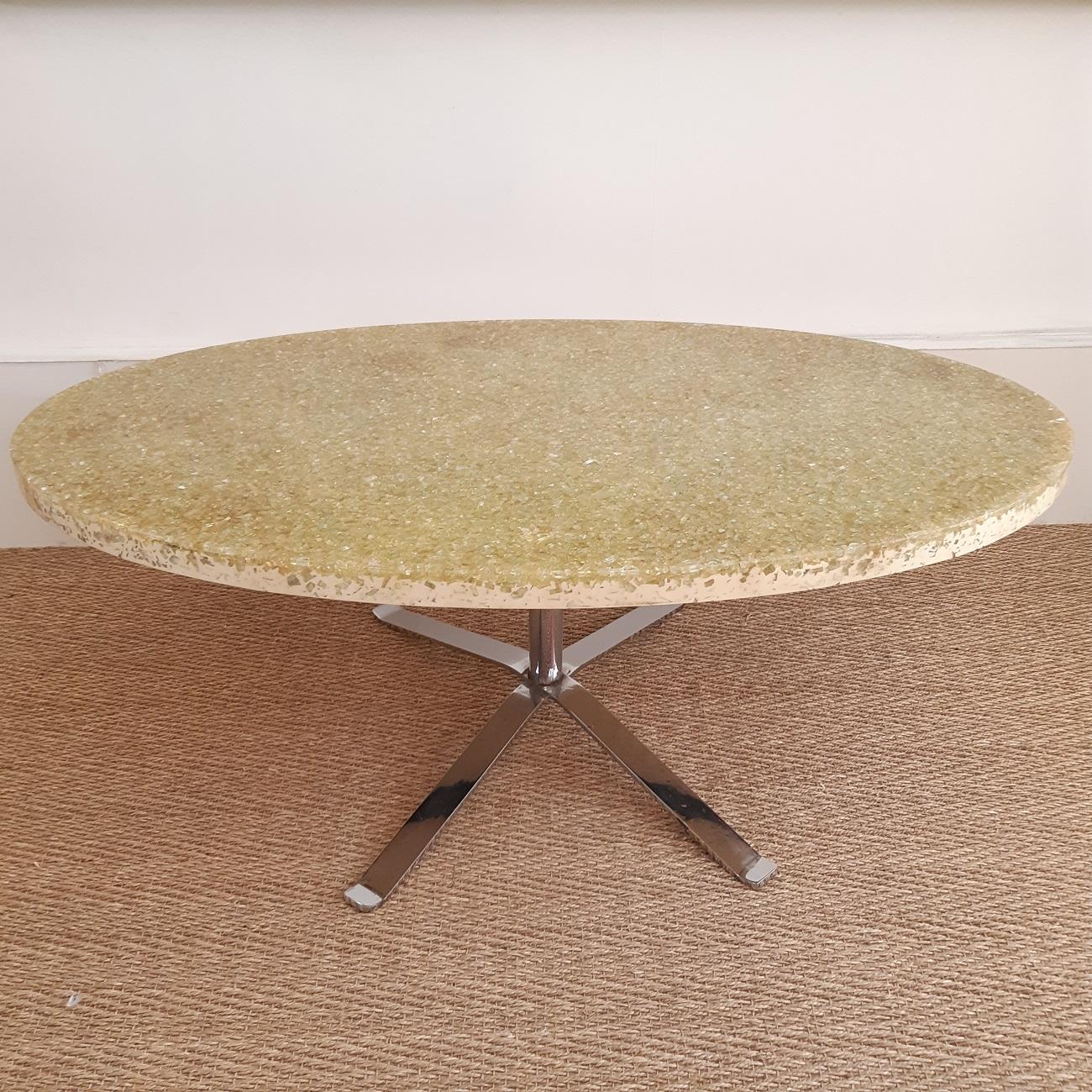 Pierre Giraudon French Design Resin Coffee Table, 1970 In Good Condition In Toulouse, Midi-Pyrénées