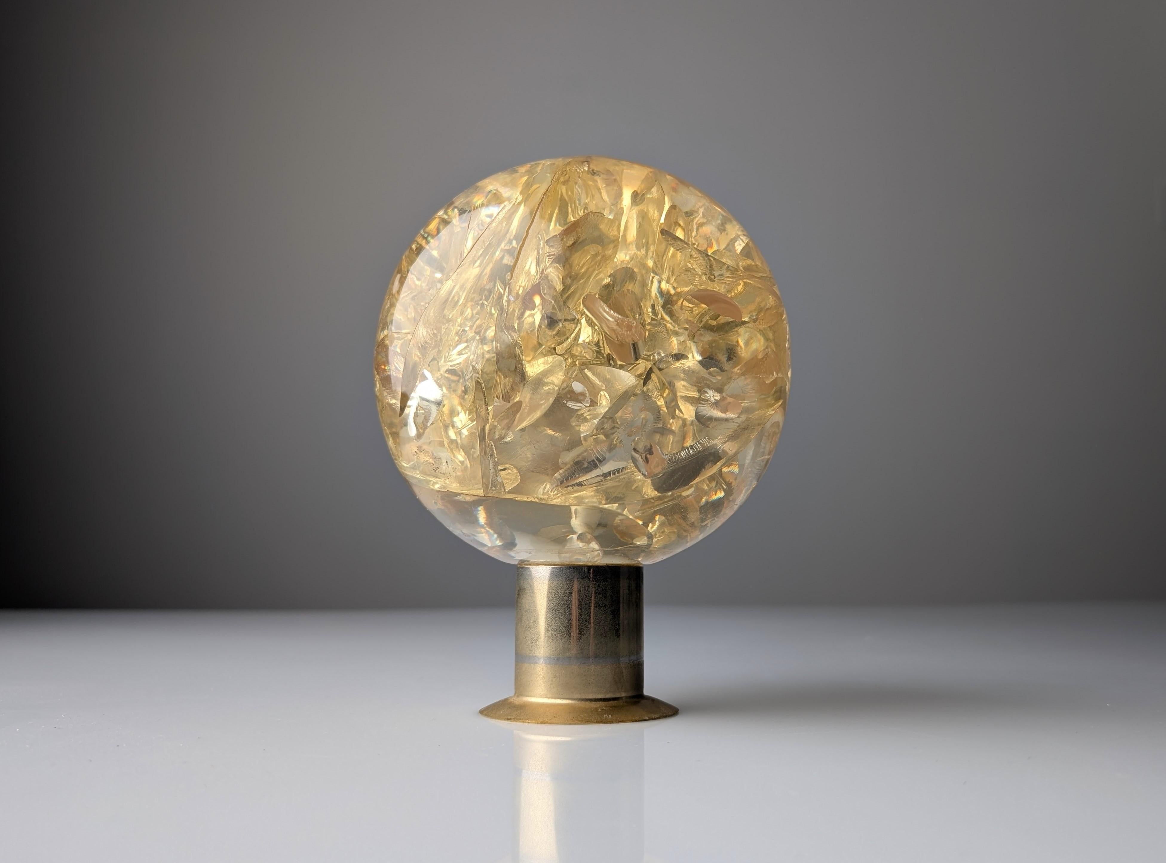 Spectacular fractal resin sphere sculpture by the acclaimed artist Pierre Giraudon, famous for his innovative works in Lucite during the 1970s. This sculpture encapsulates intricate fragments of resin, generating an impressive fractal effect as it