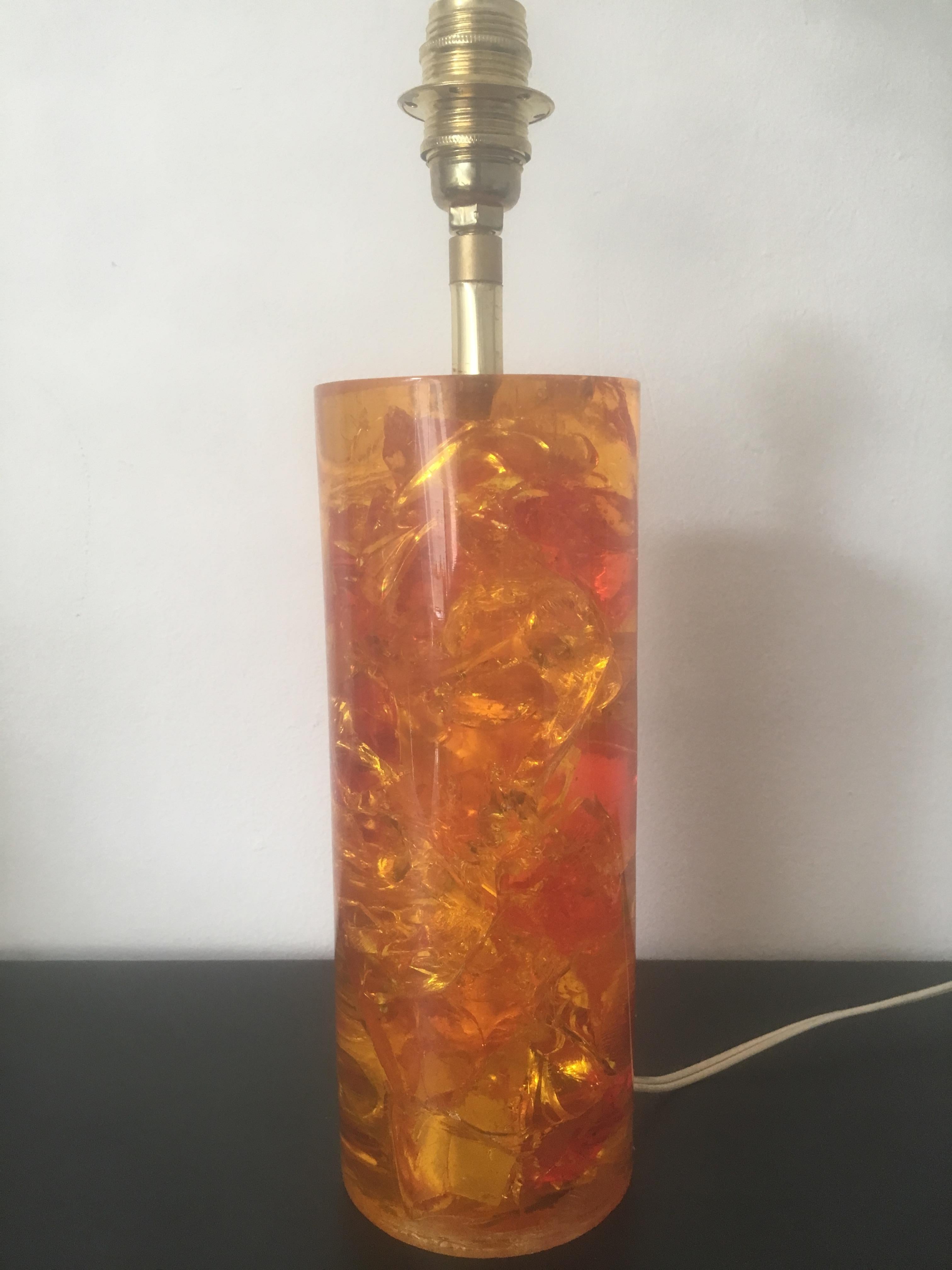 An orange fractal resin table lamp with interspersed red resin fragments designed by Pierre Giraudon in France in 1970s.
In working order, new on/off switch and plug.
An other orange fractal resin table lamp is also available if you want a