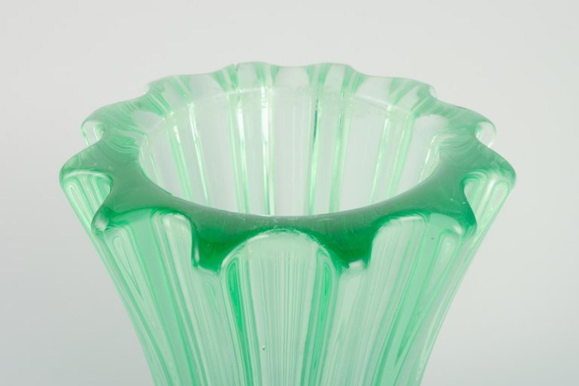Pierre Gire (1901-1984), aka Pierre d'Avesn. Art Deco vase in green art glass. In Excellent Condition In Copenhagen, DK