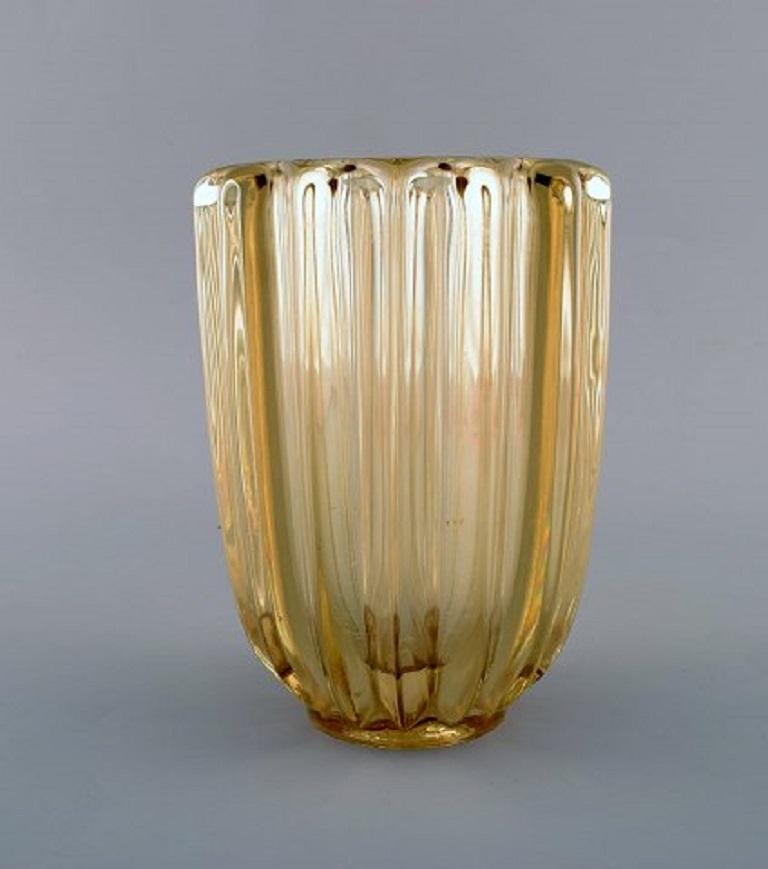 Pierre Gire '1901-1984', Aka Pierre D'Avesn, Art Deco Vase in Yellow Art Glass In Good Condition In Copenhagen, DK