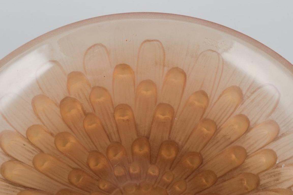 French Pierre Gire also known as Pierre d'Avesn. Smoky Art Deco glass bowl. For Sale