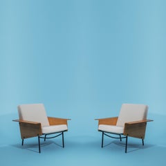 Pierre Guariche (1926-1995), pair of G10 Bis armchairs, Airborne ed., 1953