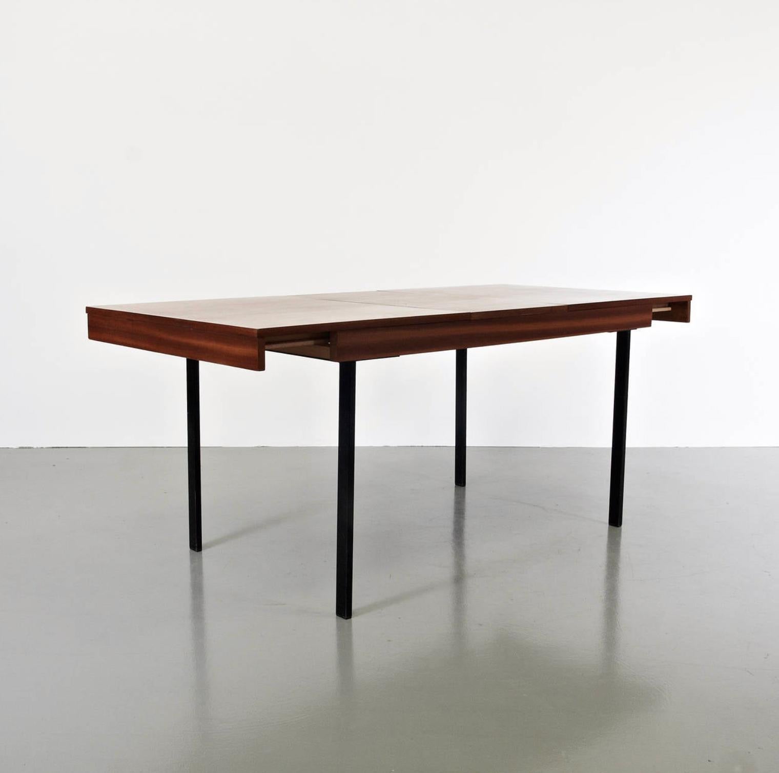 Pierre Guariche Table de salle à manger à rallonge réglable - Mid-Century French Design en vente 1