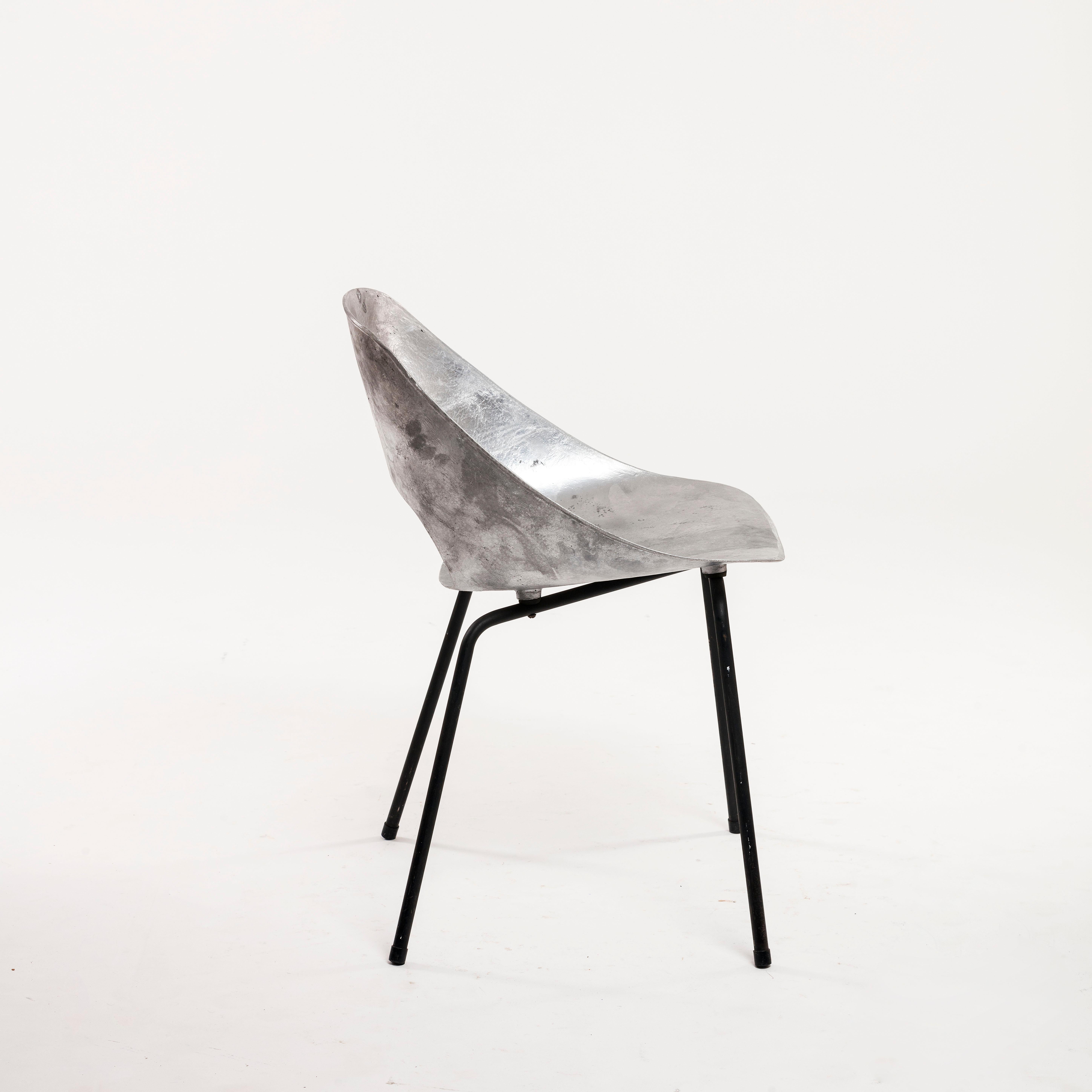 Mid-Century Modern Siège tulipe en fonte d'aluminium de Pierre Guariche pour Steiner Naked 1954