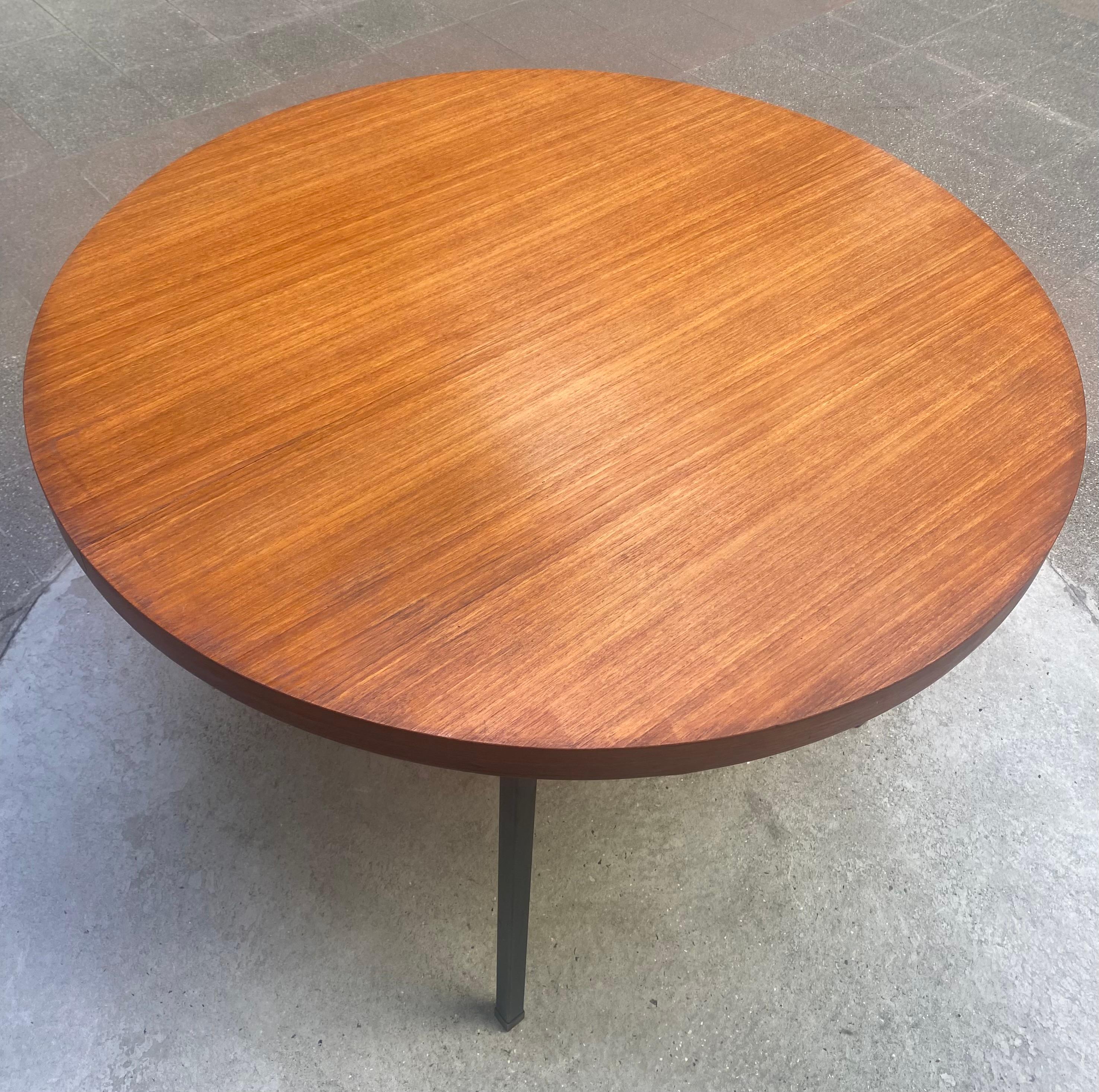 Pierre Guariche Dining Table, 1960 For Sale 3
