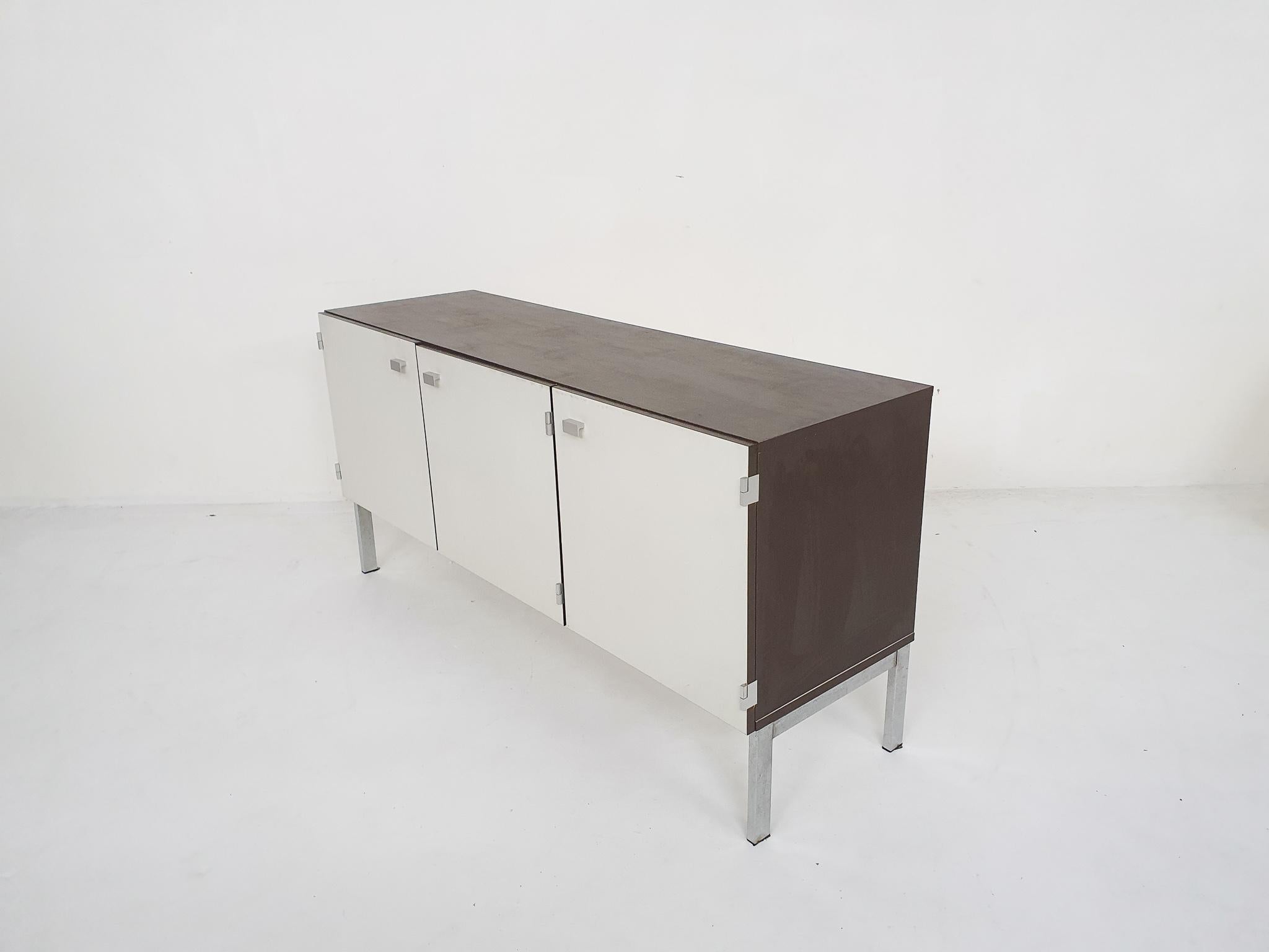 20th Century Pierre Guariche for Meurop credenza in vinyl, France 1960's For Sale