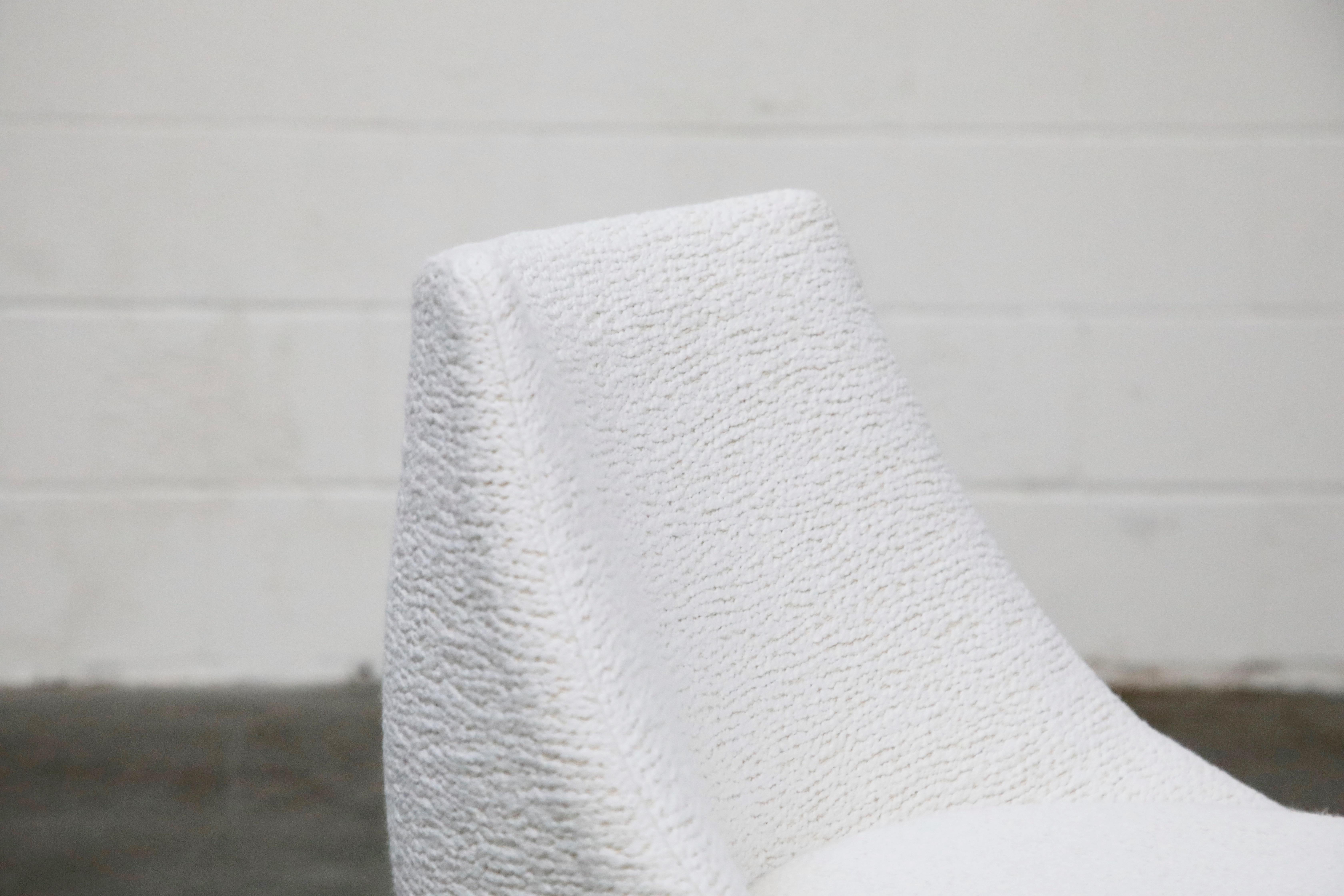 Pierre Guariche for Meurop 'Polaris' Chairs in White Boucle Fabric, Pair, 1960s 4