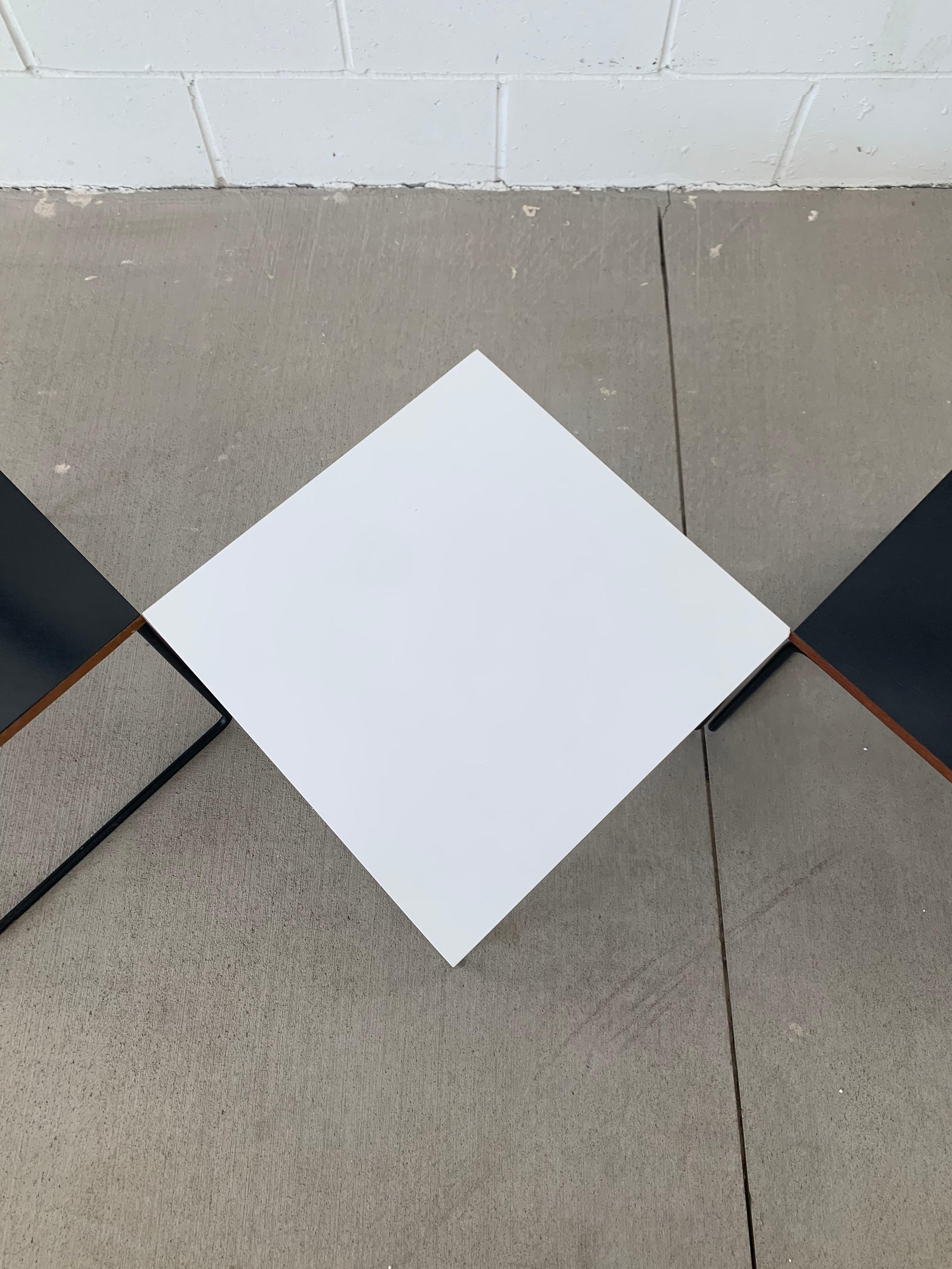 Pierre Guariche para Steiner Mesas Volantes - Set de 4 en Bueno estado para la venta en Saint Paul, MN