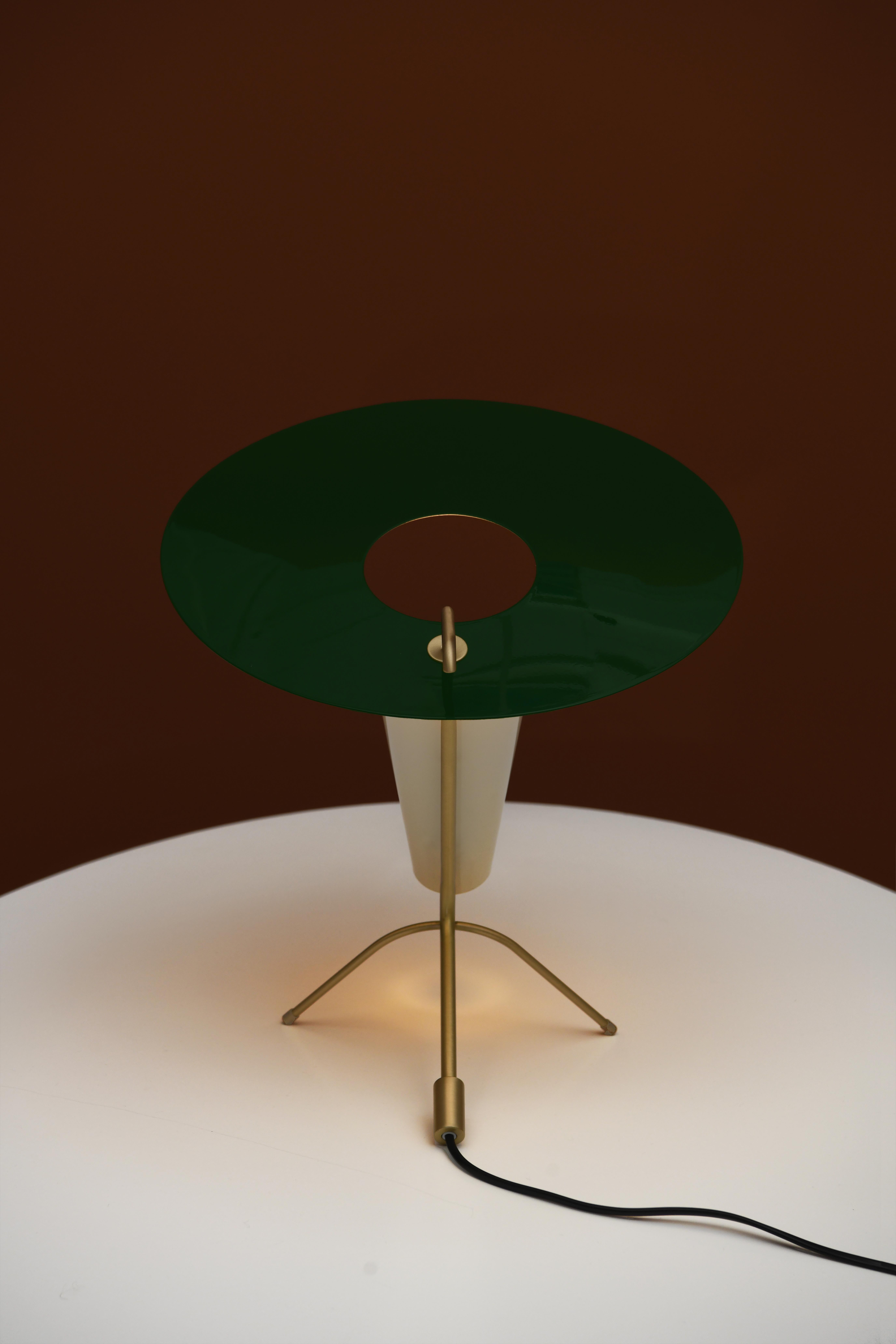Mid-Century Modern Pierre Guariche G24 Table Lamp in Green and White for Sammode Studio For Sale
