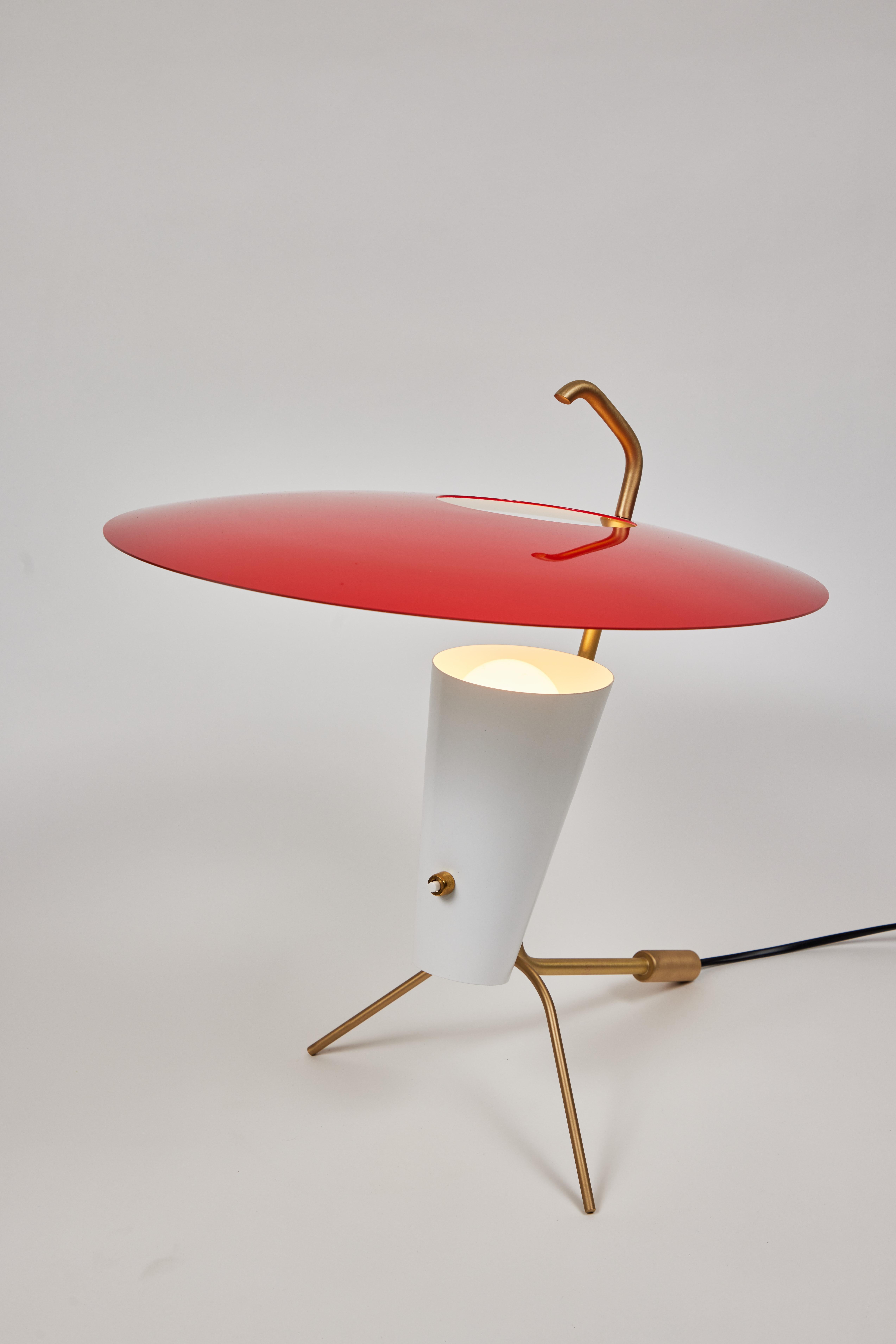 Pierre Guariche für Sammode Studio: G24-Tischlampe in Rot und Weiß (Gebürstet) im Angebot