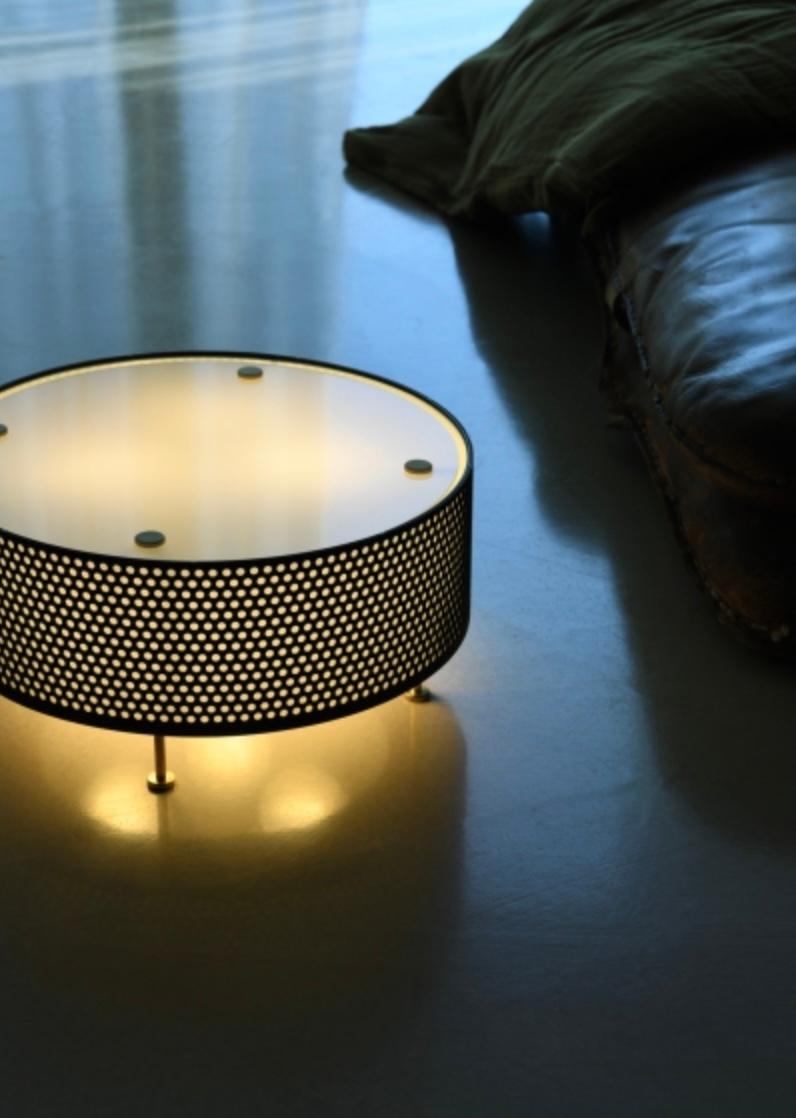 Pierre Guariche 'G50' Table Lamp for Sammode Studio in White For Sale 2