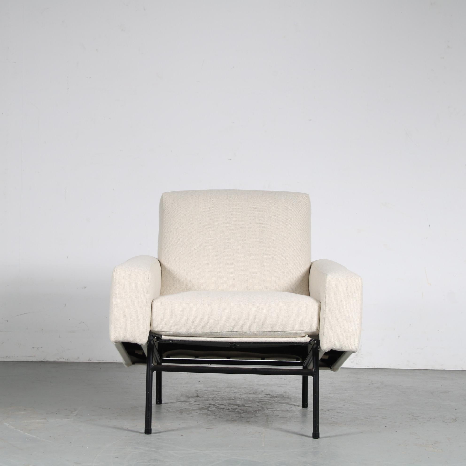 Pierre Guariche Lounge Chair for Airborne, France 1960 For Sale 1