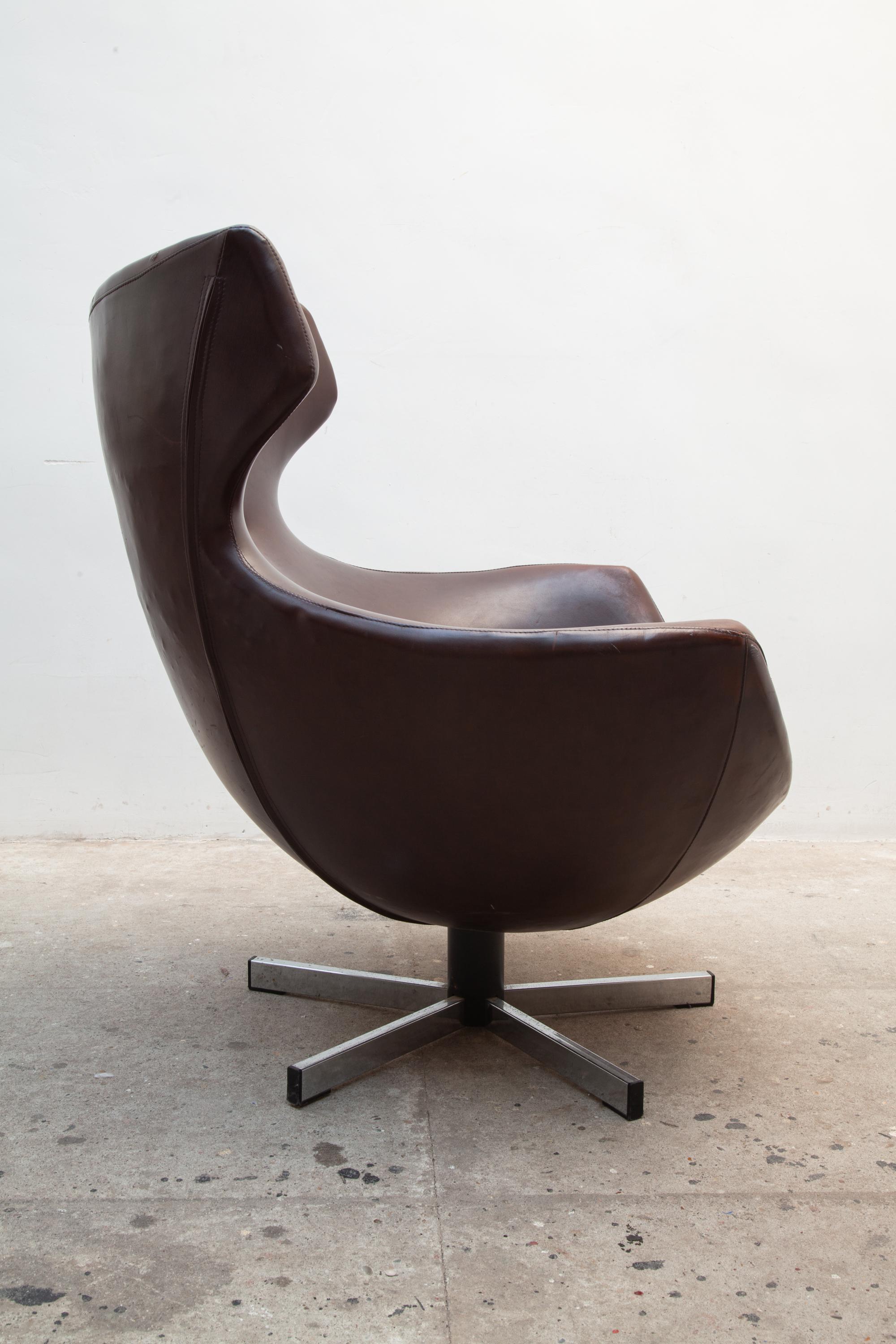 Mid-Century Modern Fauteuil pivotant 