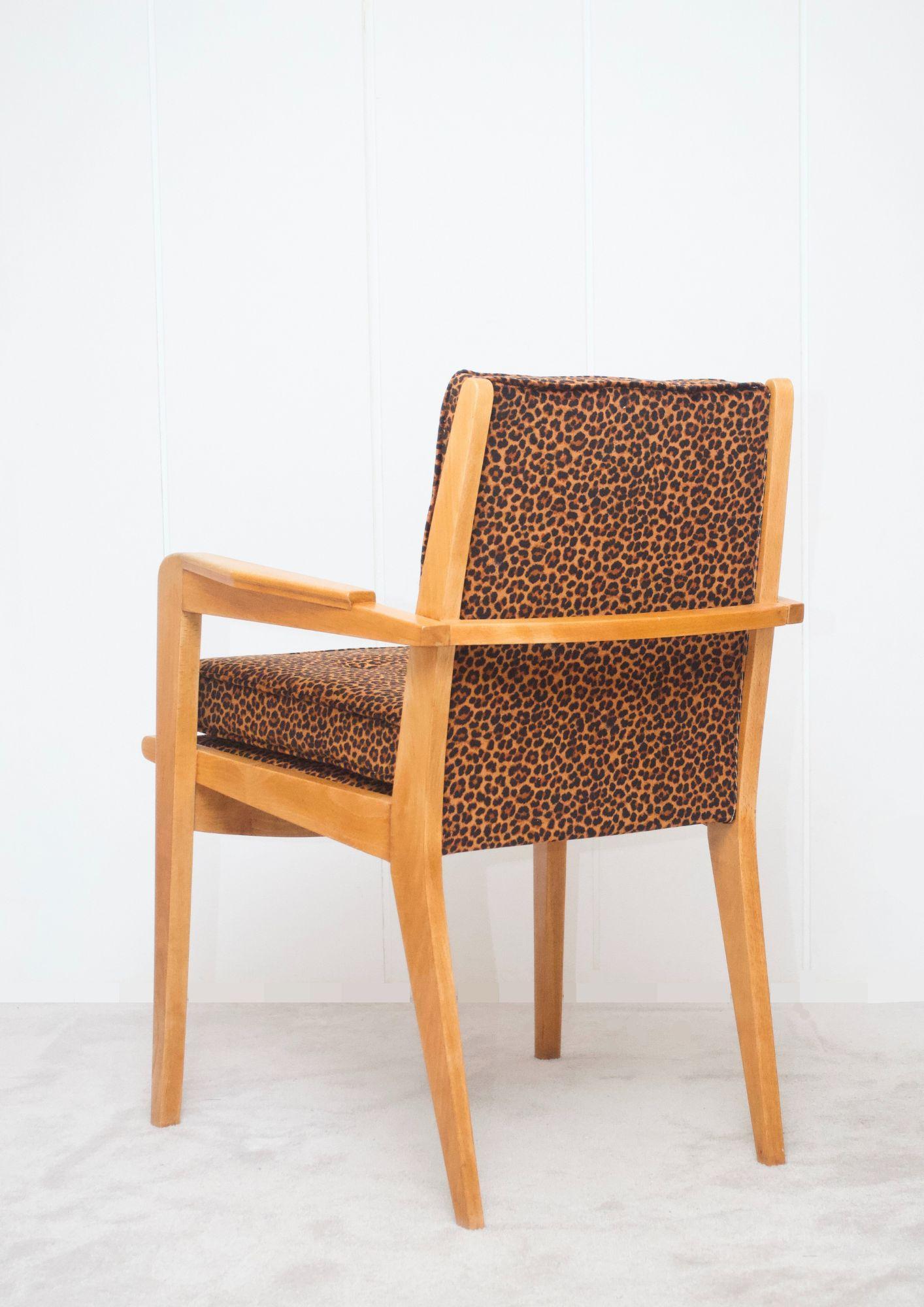 Mid-Century moderno Pierre Guariche - Poltrone in Oak Light, modello FS104 - Francia, 1950 in vendita