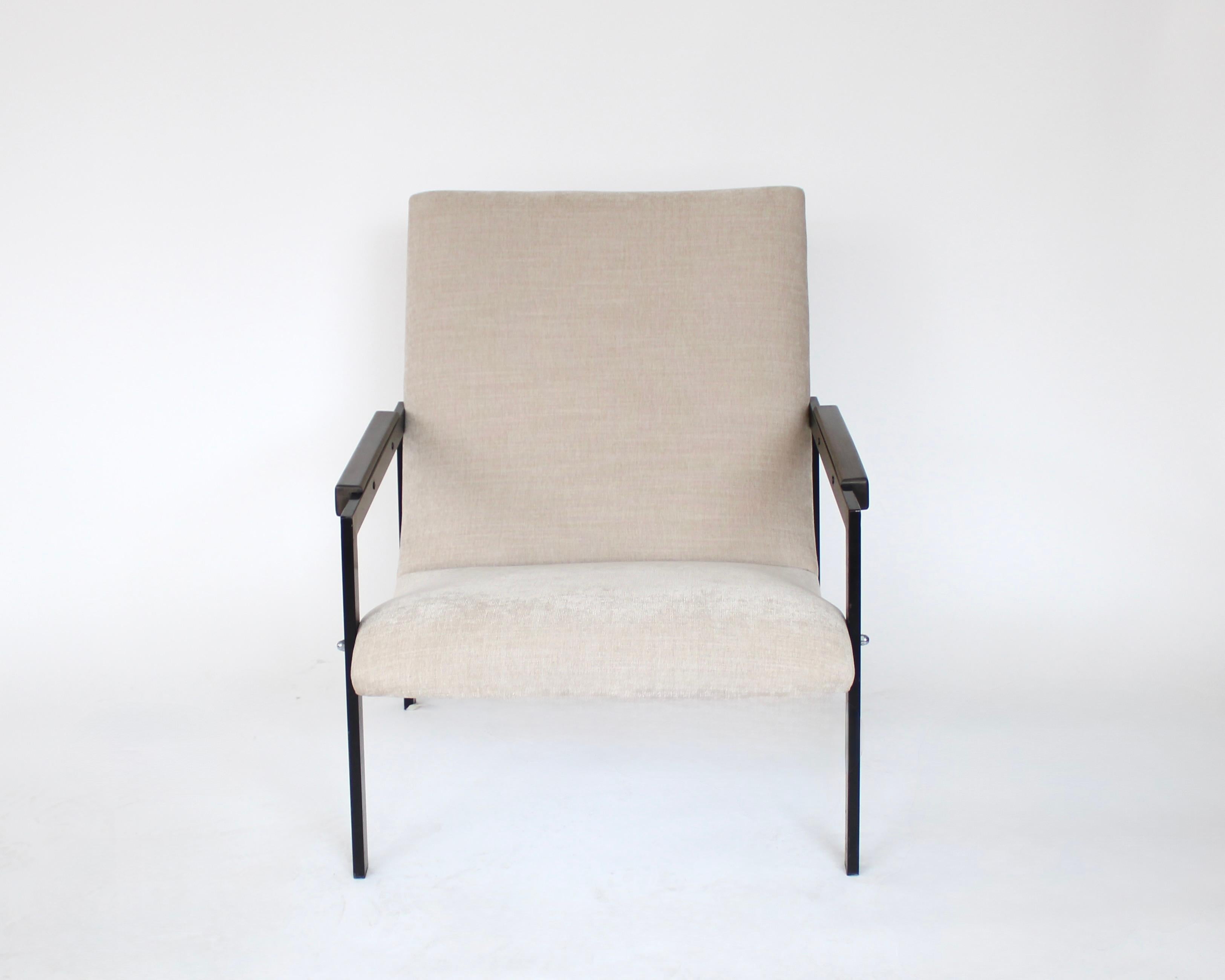 Paire de fauteuils de salon français Pierre Guariche, vers 1960 pour ARP en vente 4