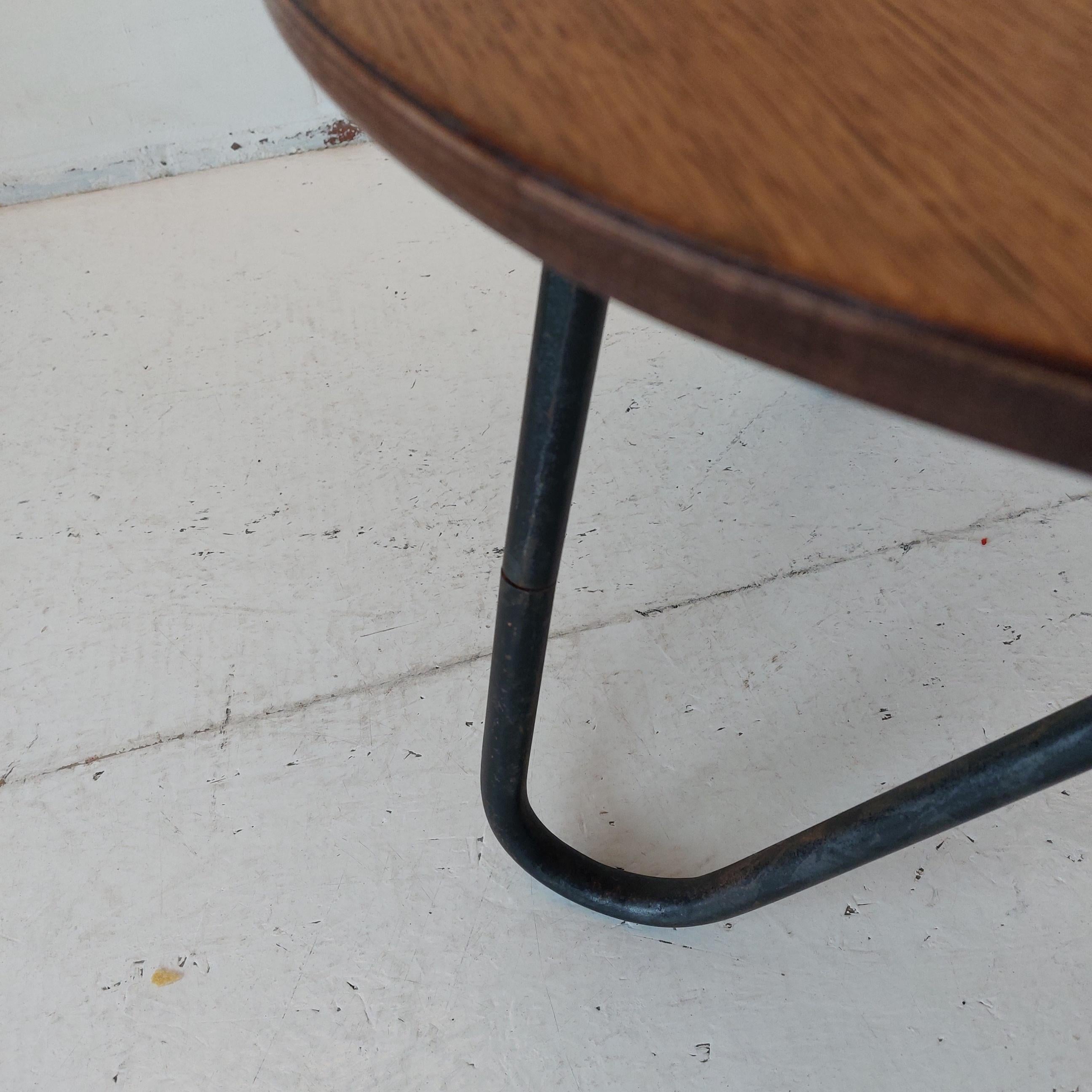 Pierre Guariche Prefacto Side Table for Trefac Meurop, circa 1950s, France For Sale 2