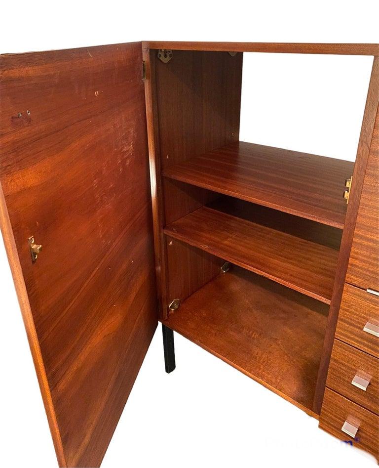 Pierre Guariche - Buffet haut/bureau 
Edition Meurop
Teck 
1960
Dimensions : l120 x p 47 x H 116cm
Ref :
Prix : 1800€.