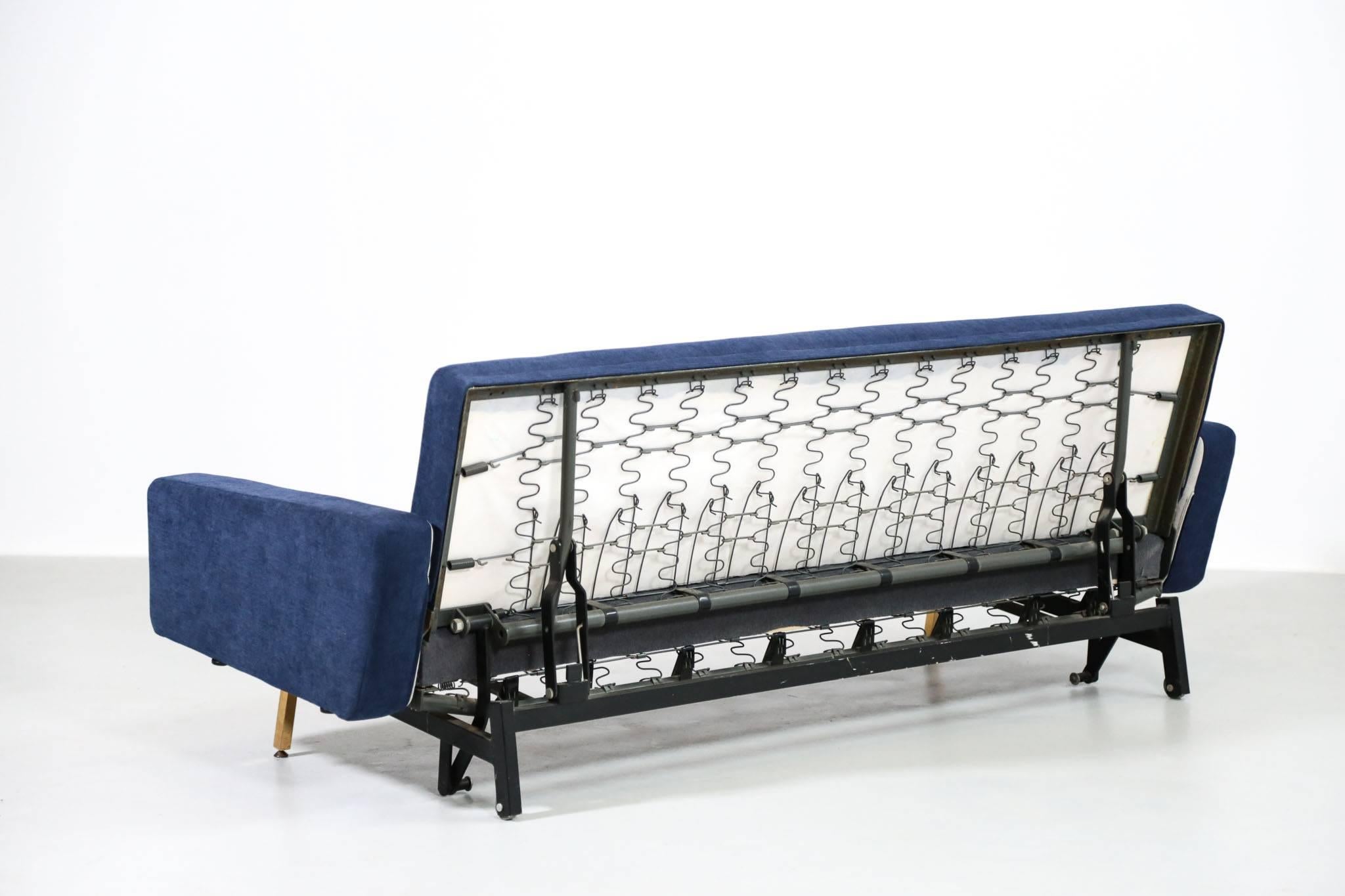 Pierre Guariche Sofa Bed for Airborne French Design For Sale 6