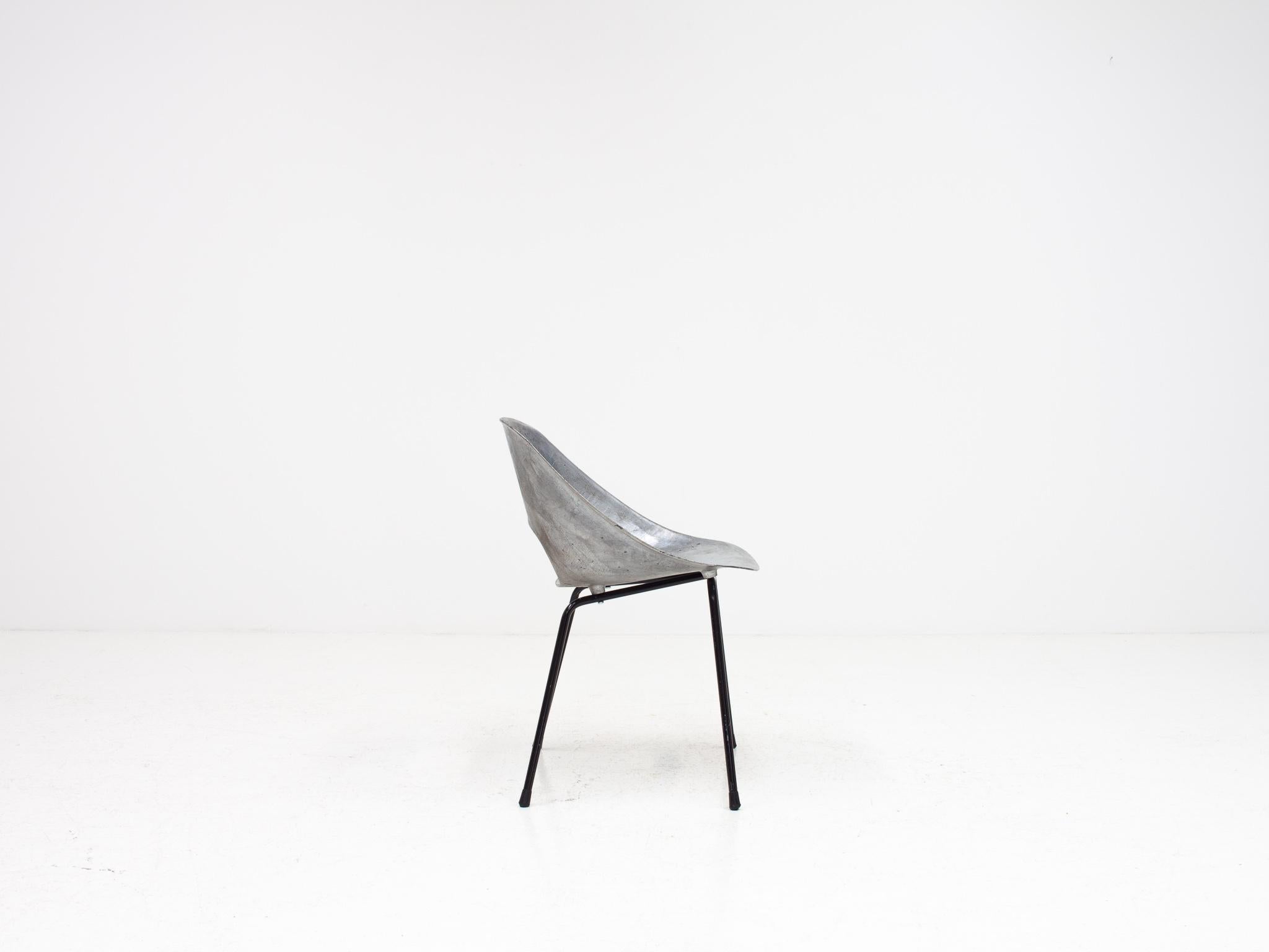 Pierre Guariche Tulip Chair, Cast Aluminum, Steiner Meubles, Paris, 1954 4