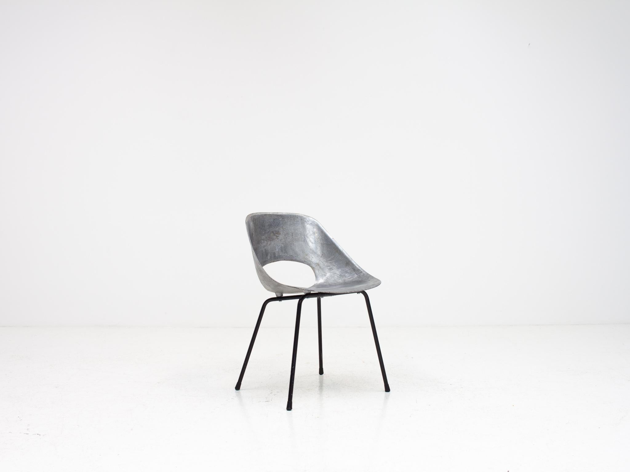 Pierre Guariche Tulip Chair, Cast Aluminum, Steiner Meubles, Paris, 1954 8