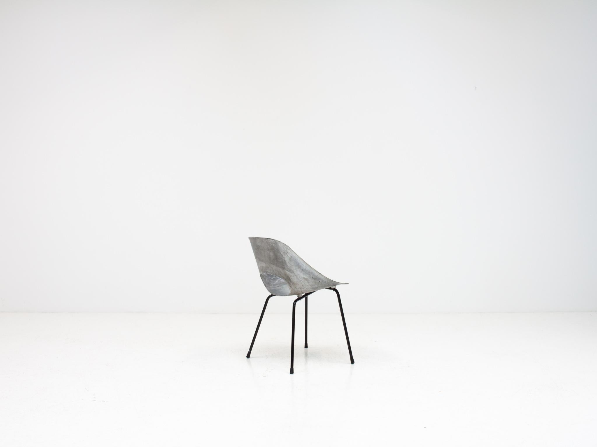 Mid-Century Modern Pierre Guariche Tulip Chair, Cast Aluminum, Steiner Meubles, Paris, 1954
