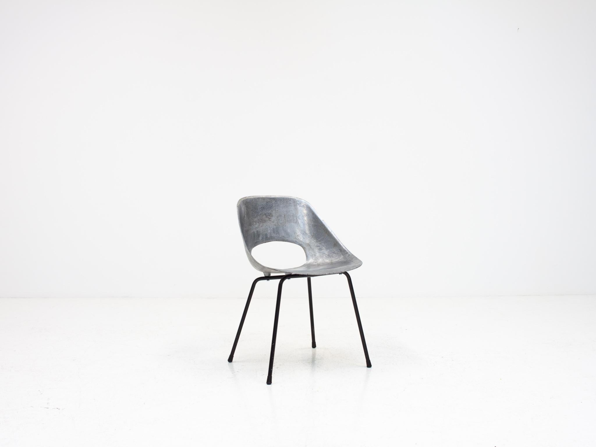 Pierre Guariche Tulip Chair, Cast Aluminum, Steiner Meubles, Paris, 1954 3