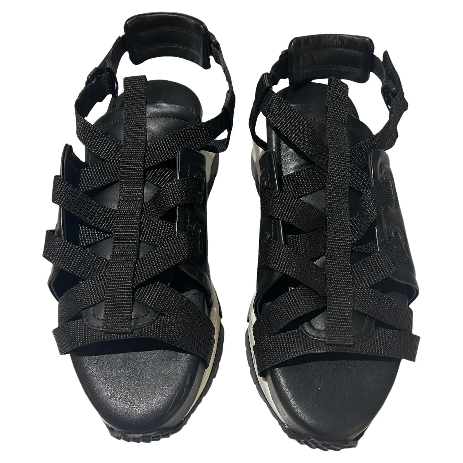 Pierre Hardy Black and White Sandals Shoes, Size 39 For Sale