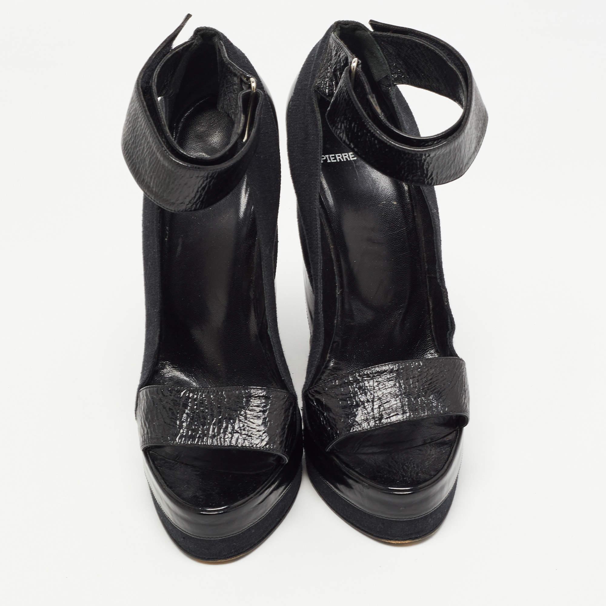 Pierre Hardy Black Leather and Canvas Ankle Strap Wedge Pumps Size 40 In Good Condition For Sale In Dubai, Al Qouz 2
