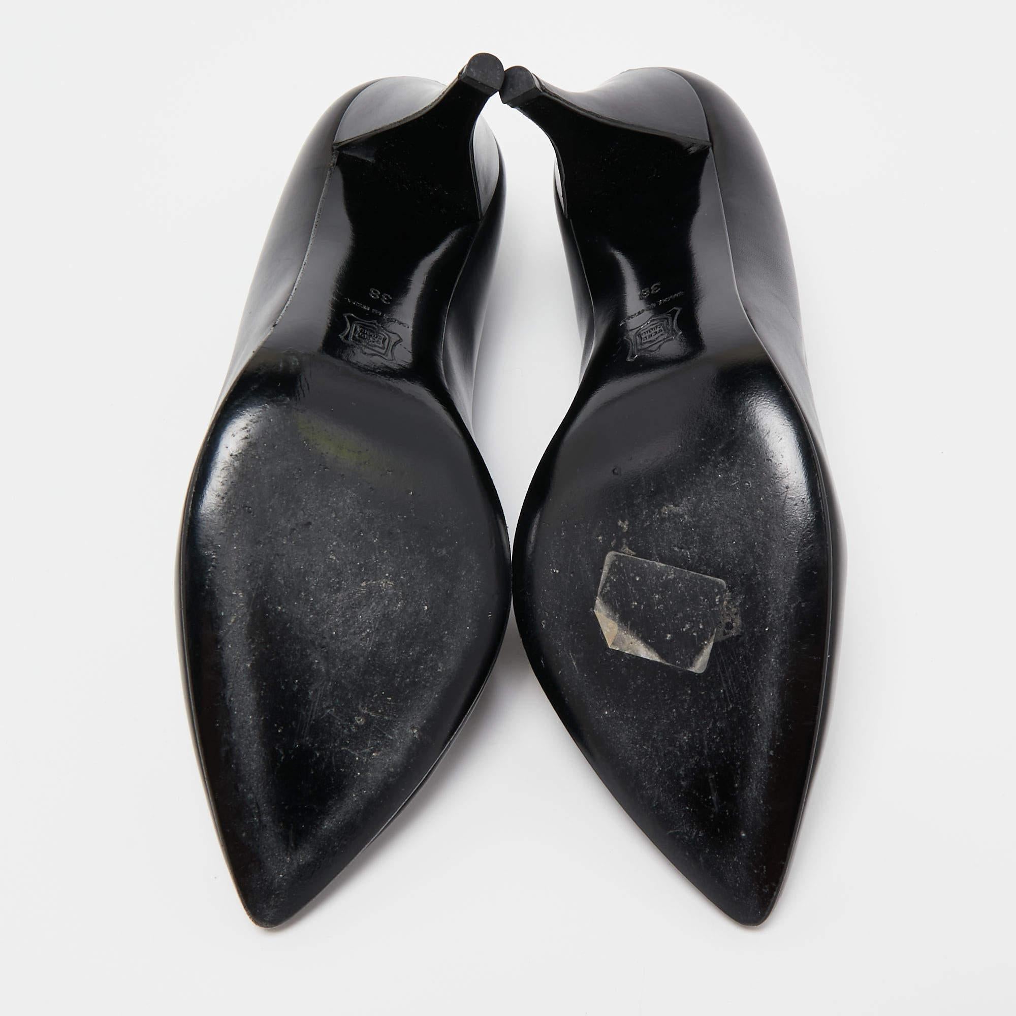Pierre Hardy Black Leather V Neck Pointed Toe Pumps Size 38 For Sale 2