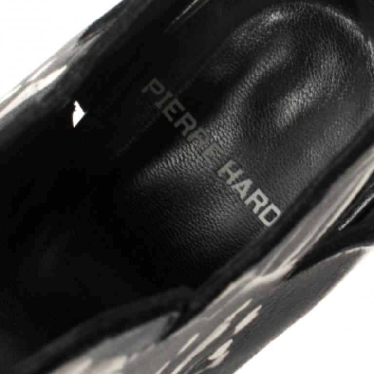 Pierre Hardy Black Lily Print Leather Booties Size 38.5 For Sale 3