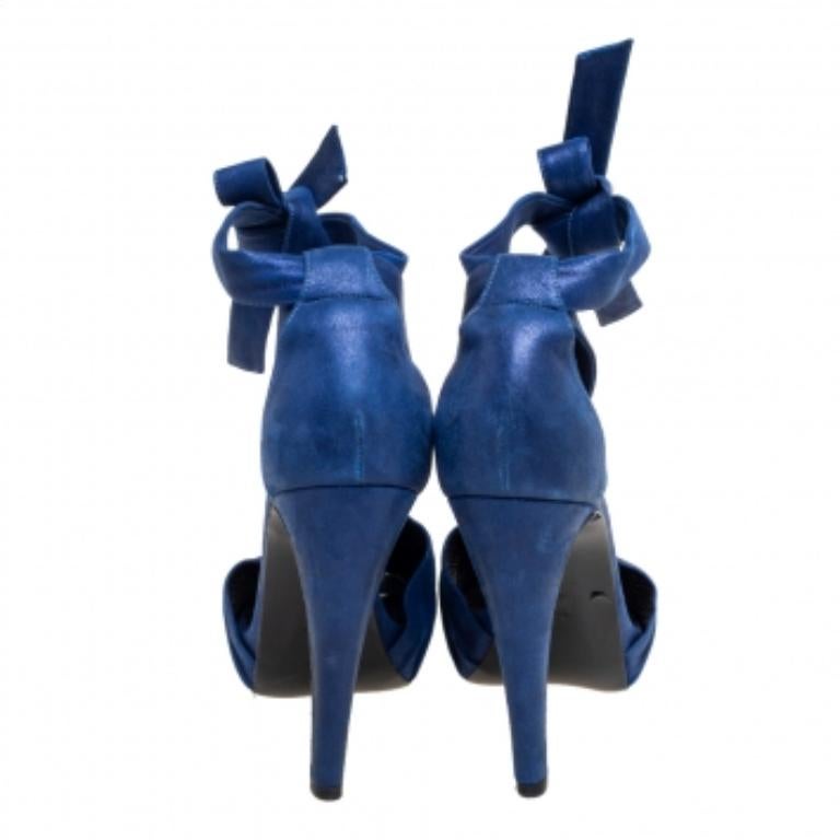 Donna Pierre Hardy Sandali alla caviglia con fibbia in camoscio laminato blu misura 38 in vendita