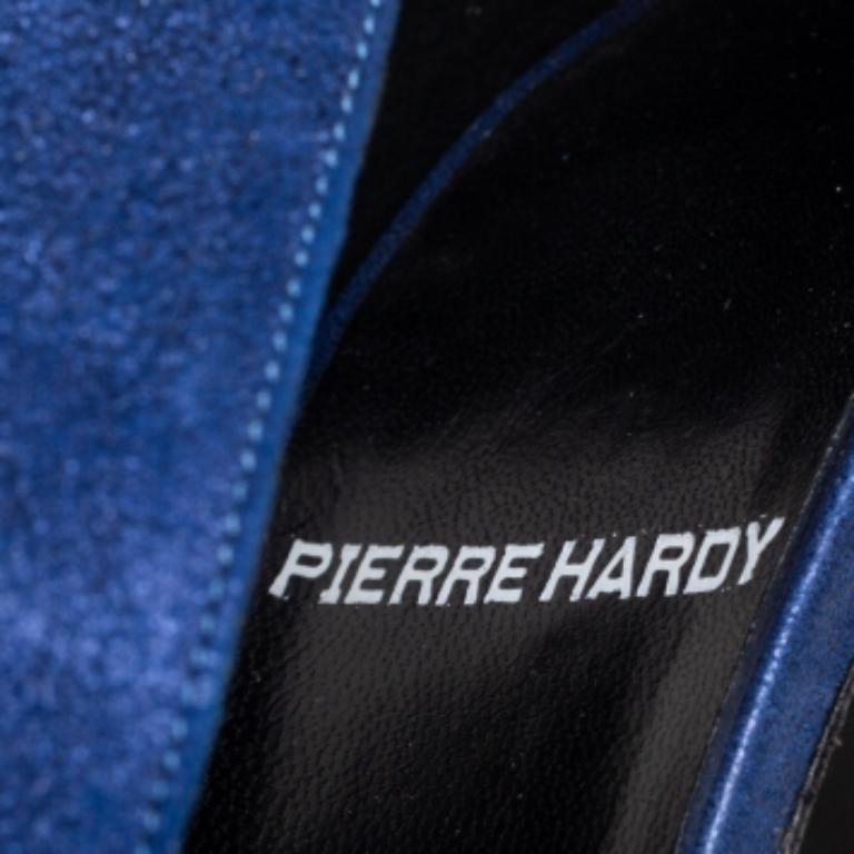 Pierre Hardy Sandali alla caviglia con fibbia in camoscio laminato blu misura 38 in vendita 3
