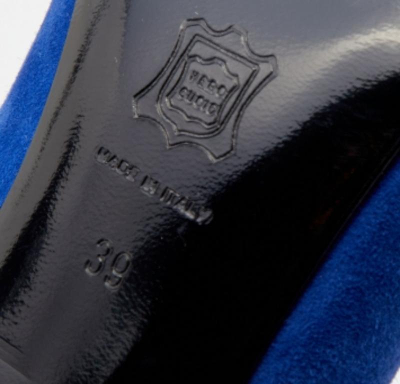 Pierre Hardy, décolleté in pelle scamosciata blu con punta aperta, taglia 39 in vendita 1