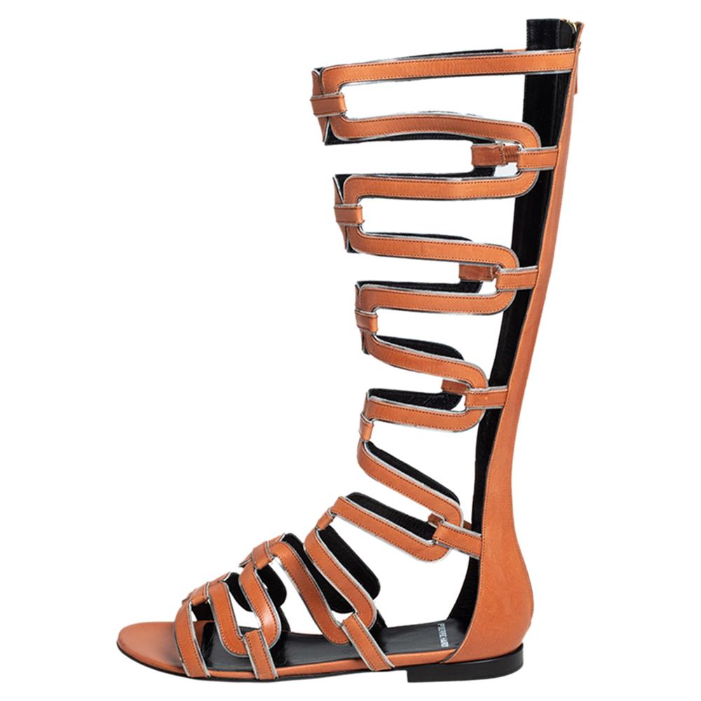 Pierre Hardy Brown Leather Kaliste Gladiator Flat Sandals Size 38 In New Condition In Dubai, Al Qouz 2