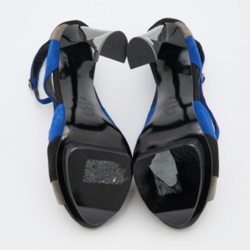 Pierre Hardy Sandales à lanières à la cheville en daim multicolore taille 36 en vente 3