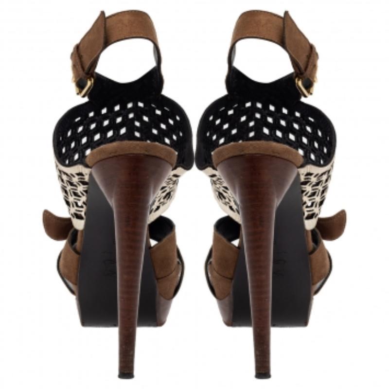 Pierre Hardy Suede Metallic Cut Out Leder Plateau Slingback Sandalen Größe 39 im Zustand „Relativ gut“ im Angebot in Dubai, Al Qouz 2